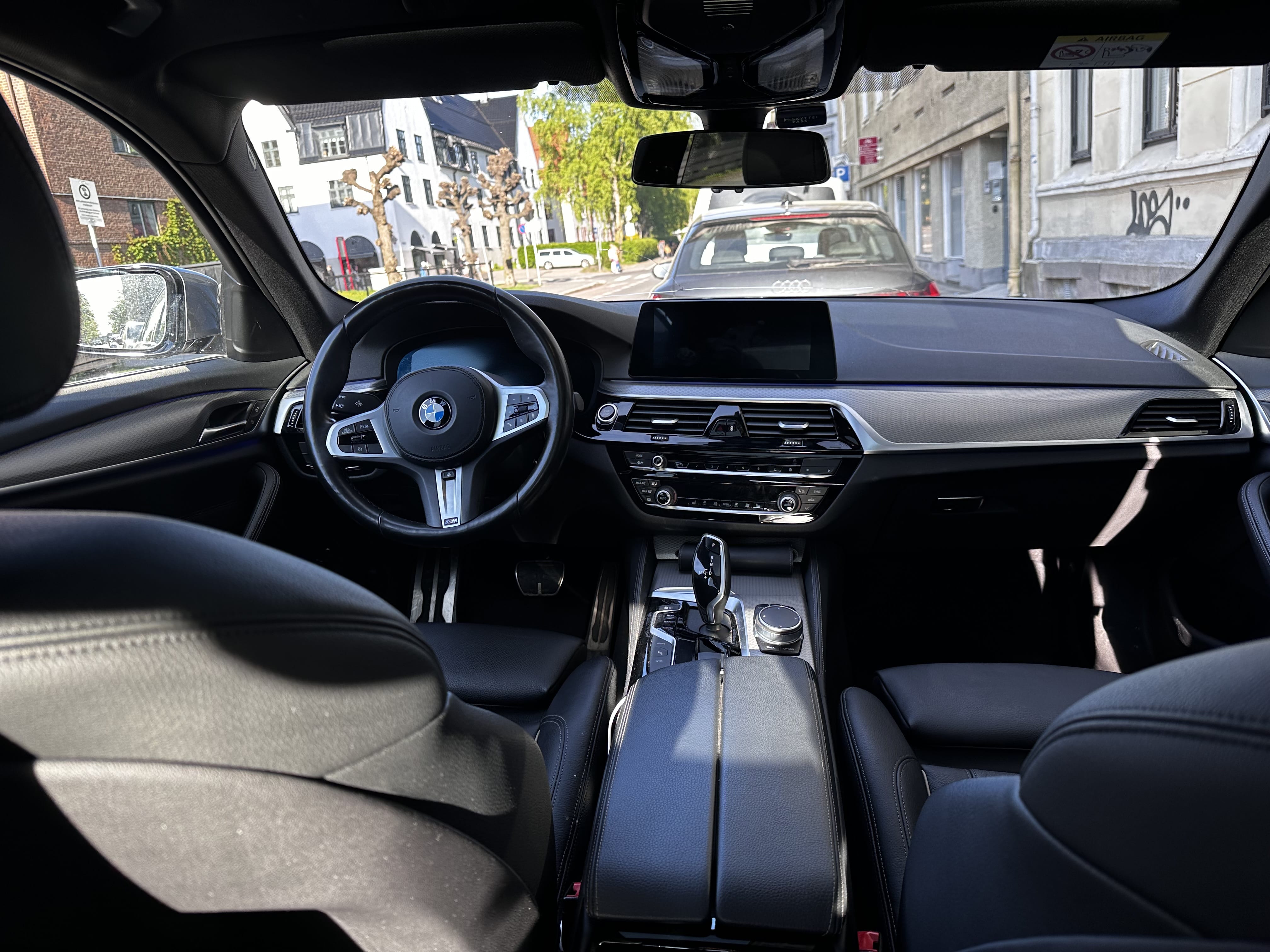 BMW 5-Serie 530e xDrive iPerformance med Cruisekontroll