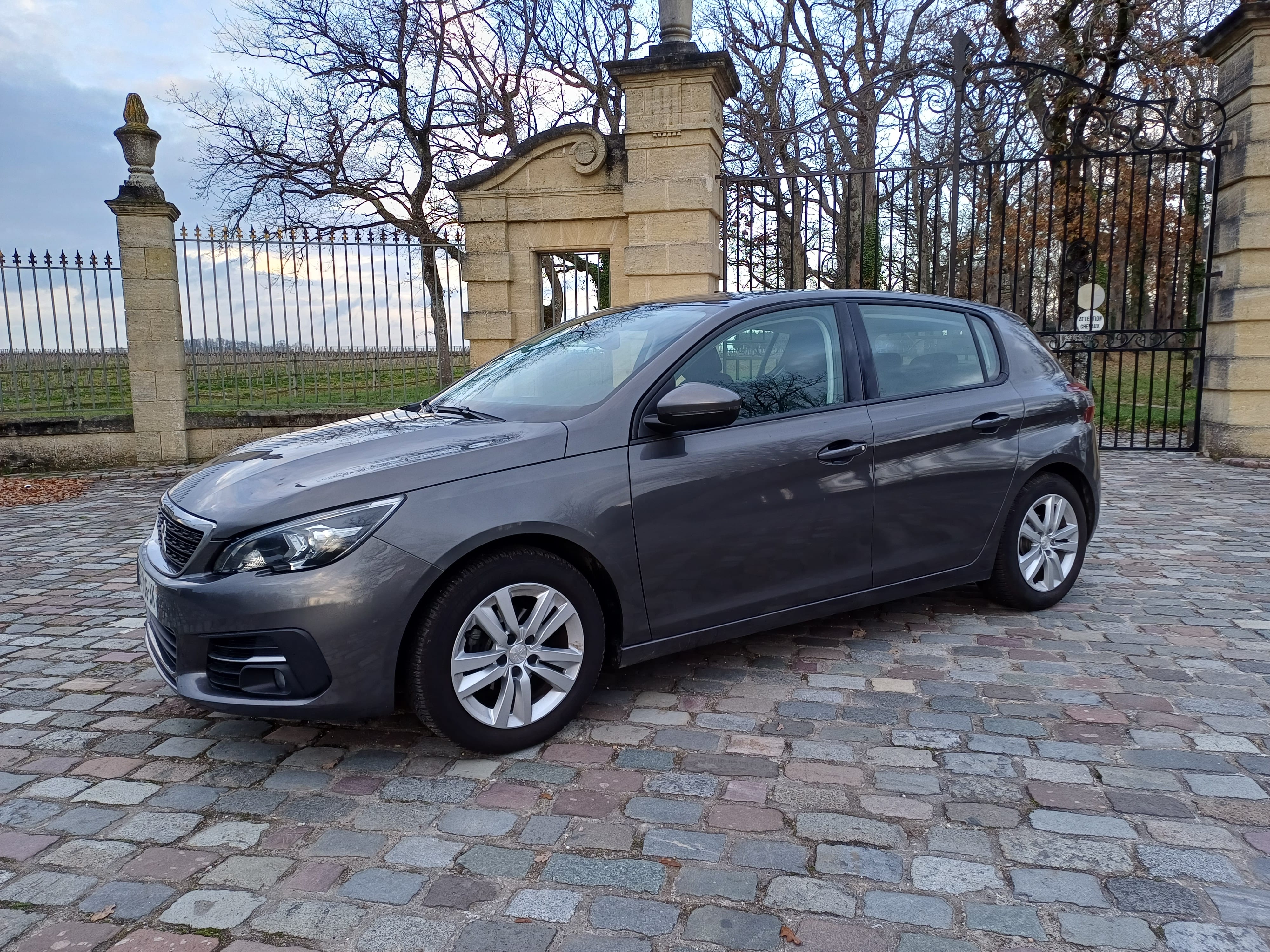 Peugeot 308, 2021, Essence 95