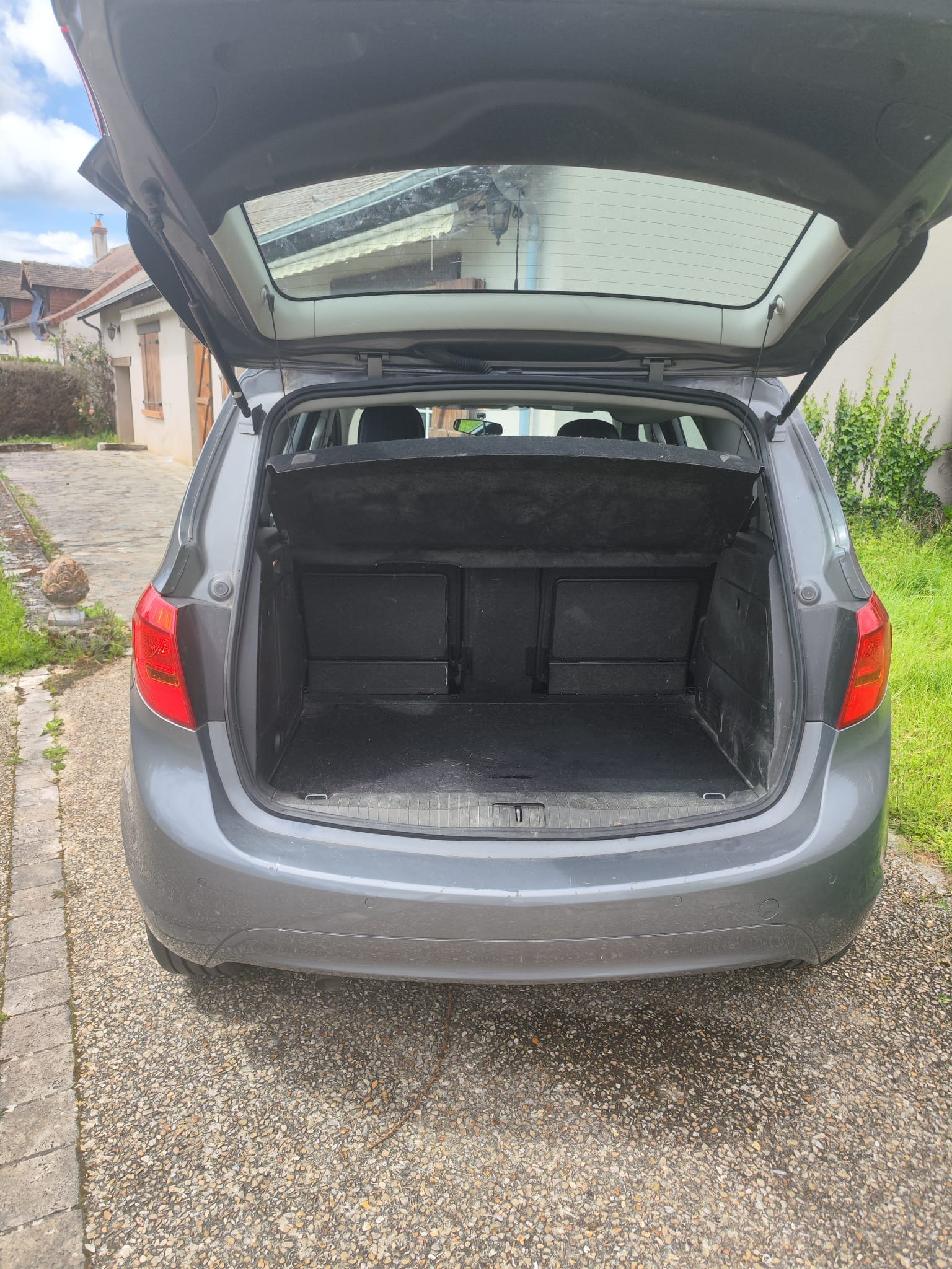 Opel Meriva avec Port USB