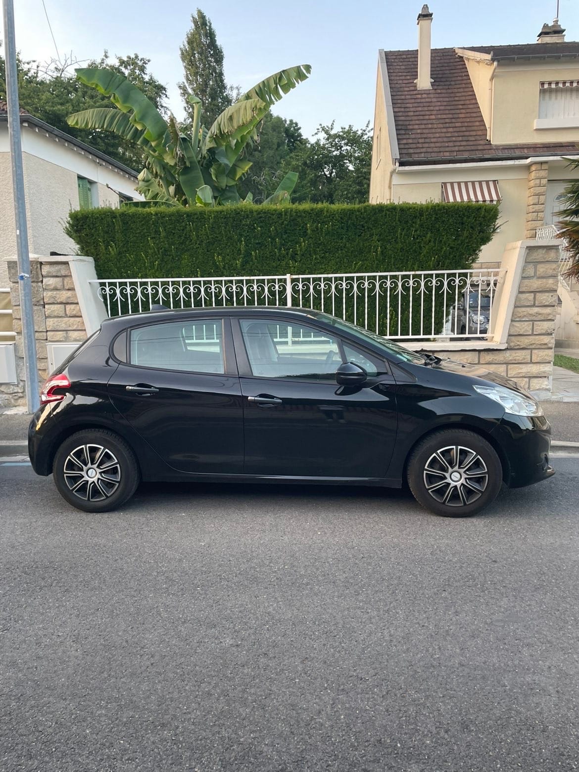 Peugeot 208 avec Climatisation
