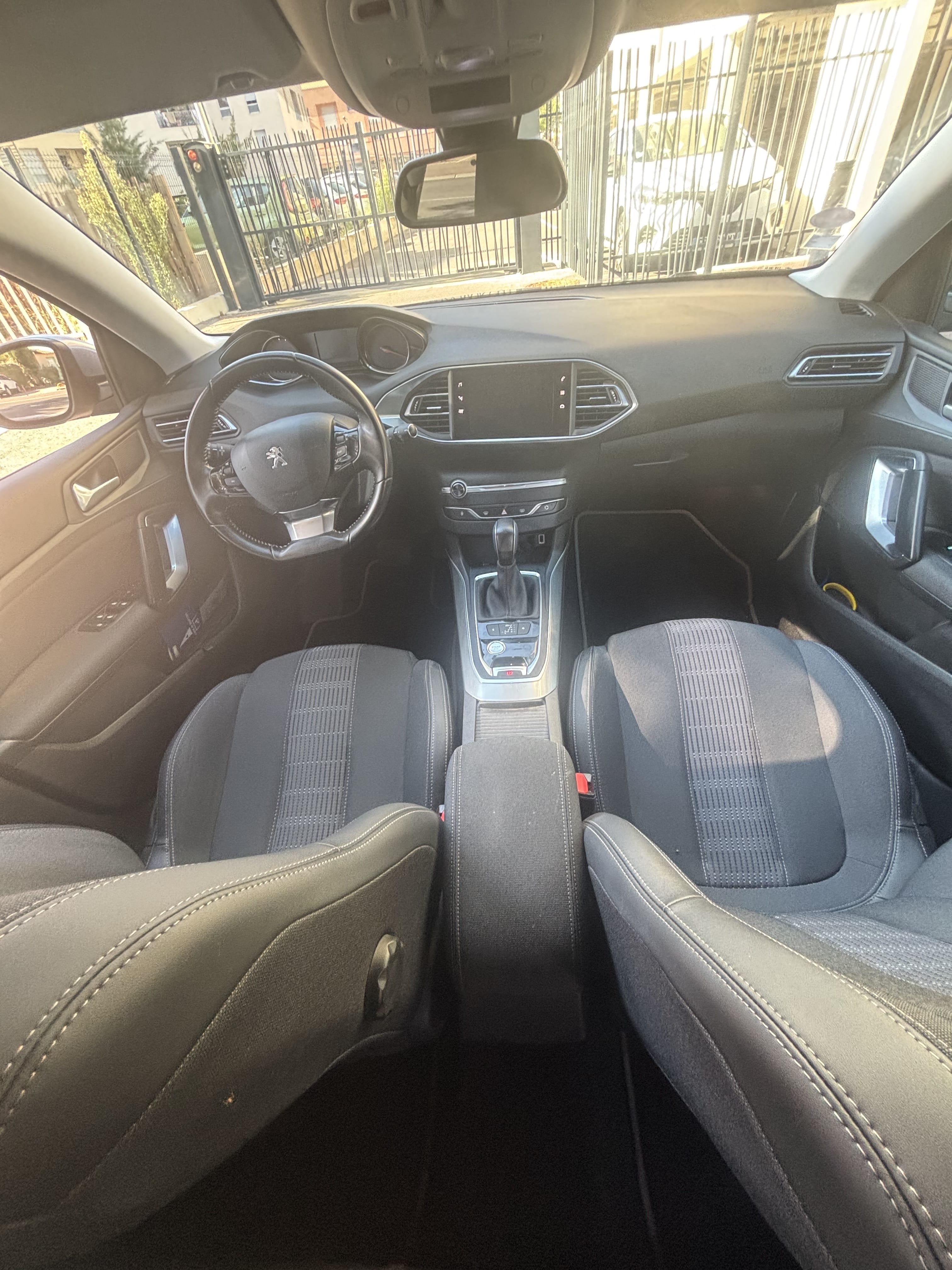 Peugeot 308 SW avec GPS