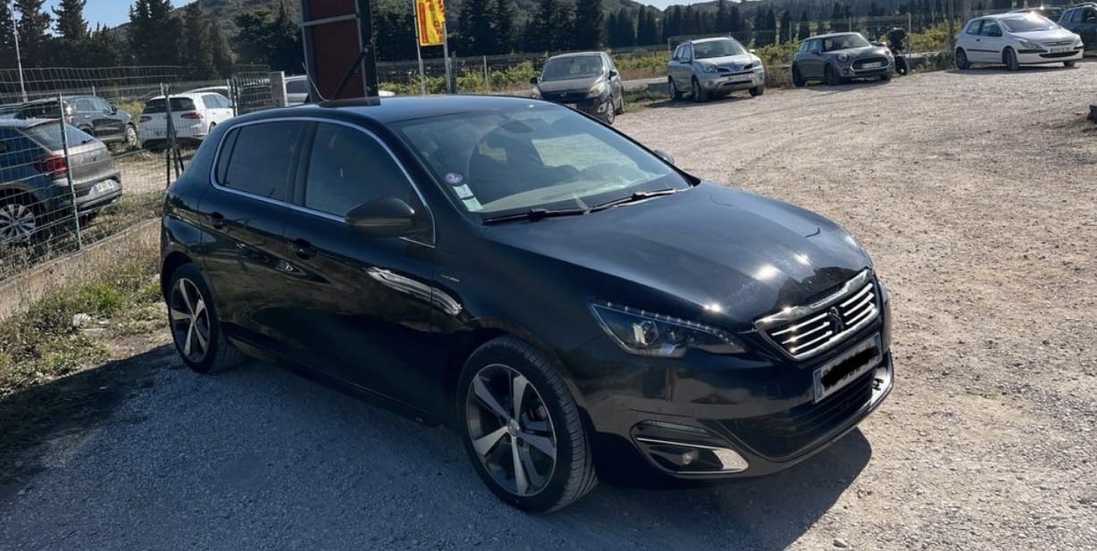 Peugeot 308 avec GPS