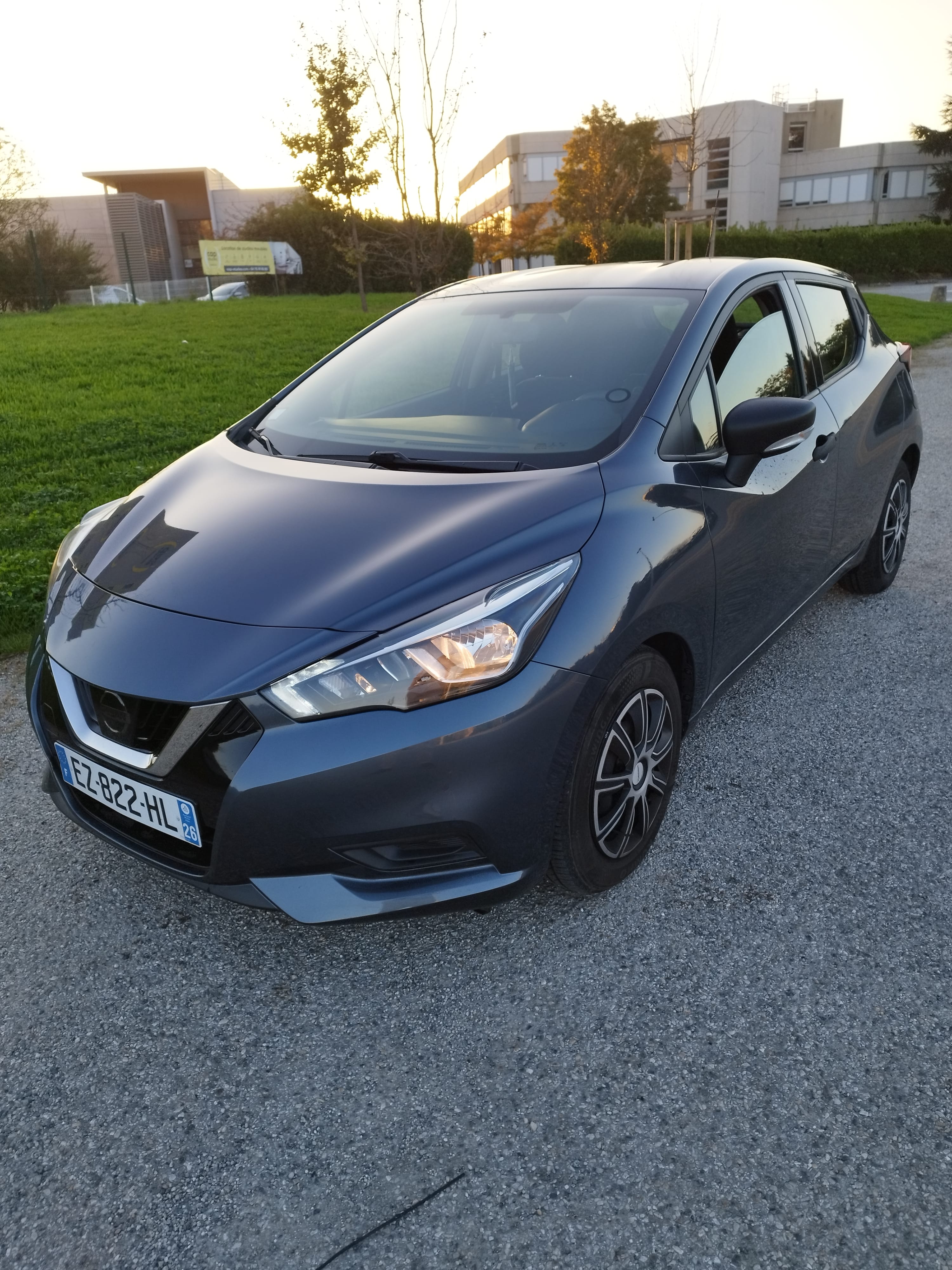 Nissan Micra 1,5 DCI avec Siège bébé