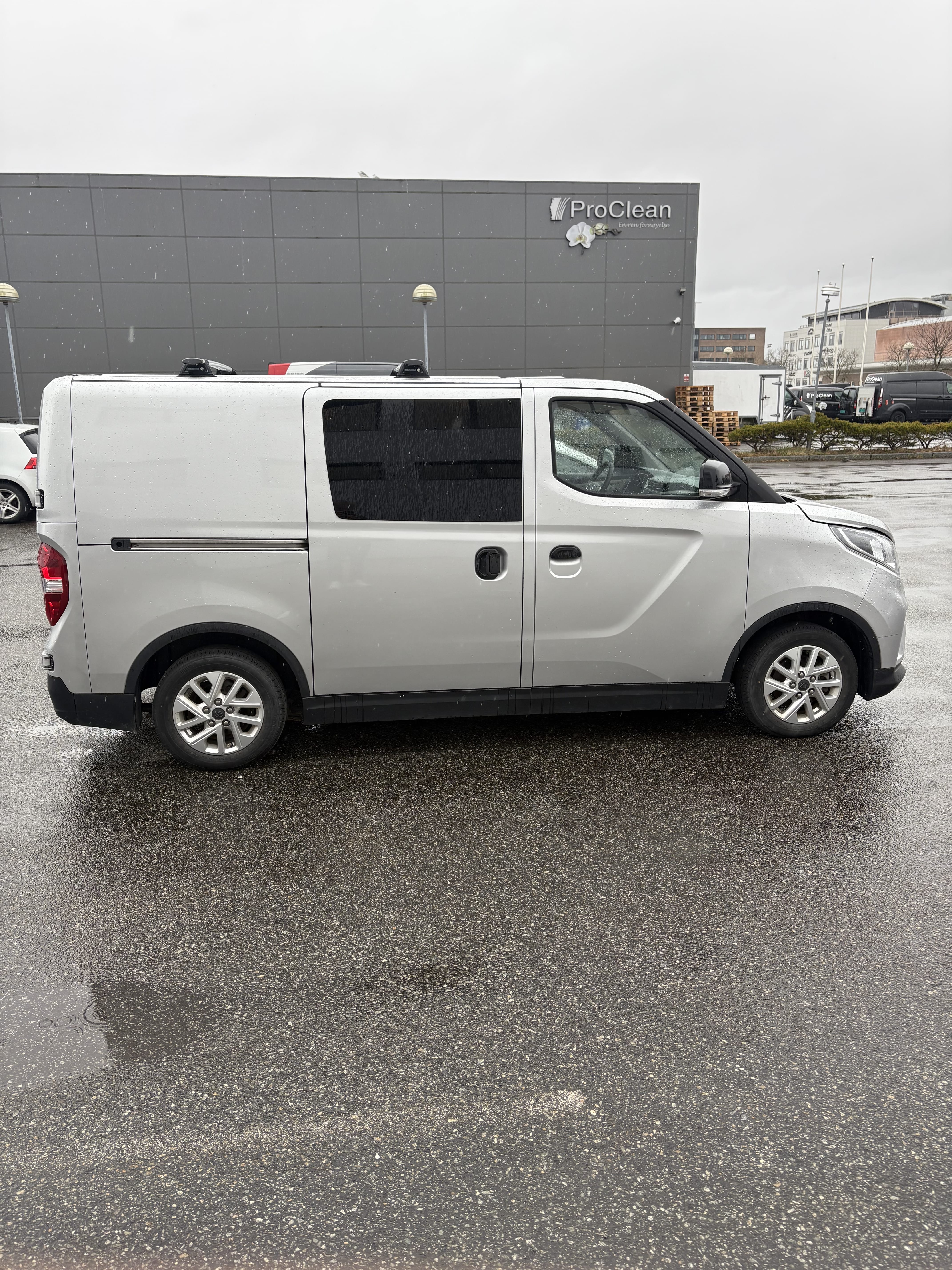 Maxus eDeliver 3, 2023, Electric, automatic