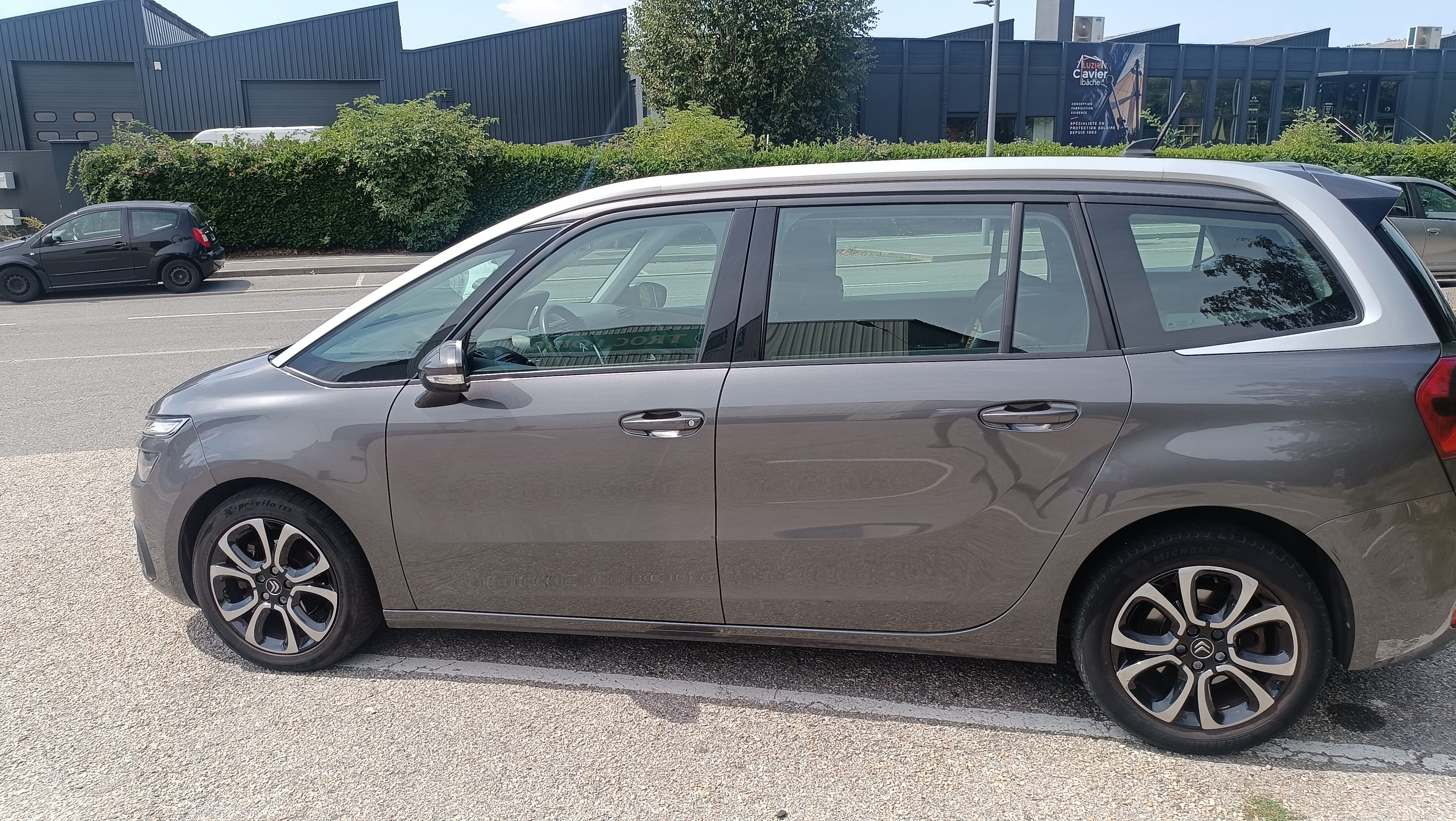 Citroen C4 Grand Spacetourer avec Climatisation