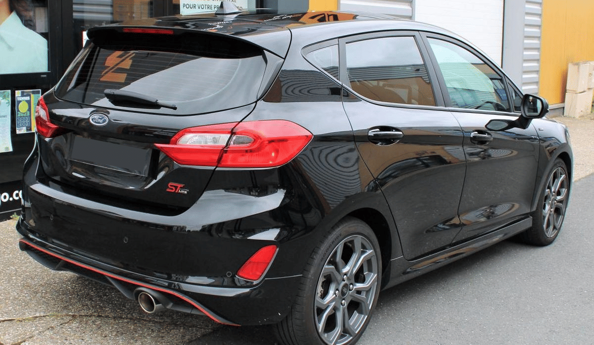 Ford Fiesta 1.5 Ecoboost 100 avec GPS