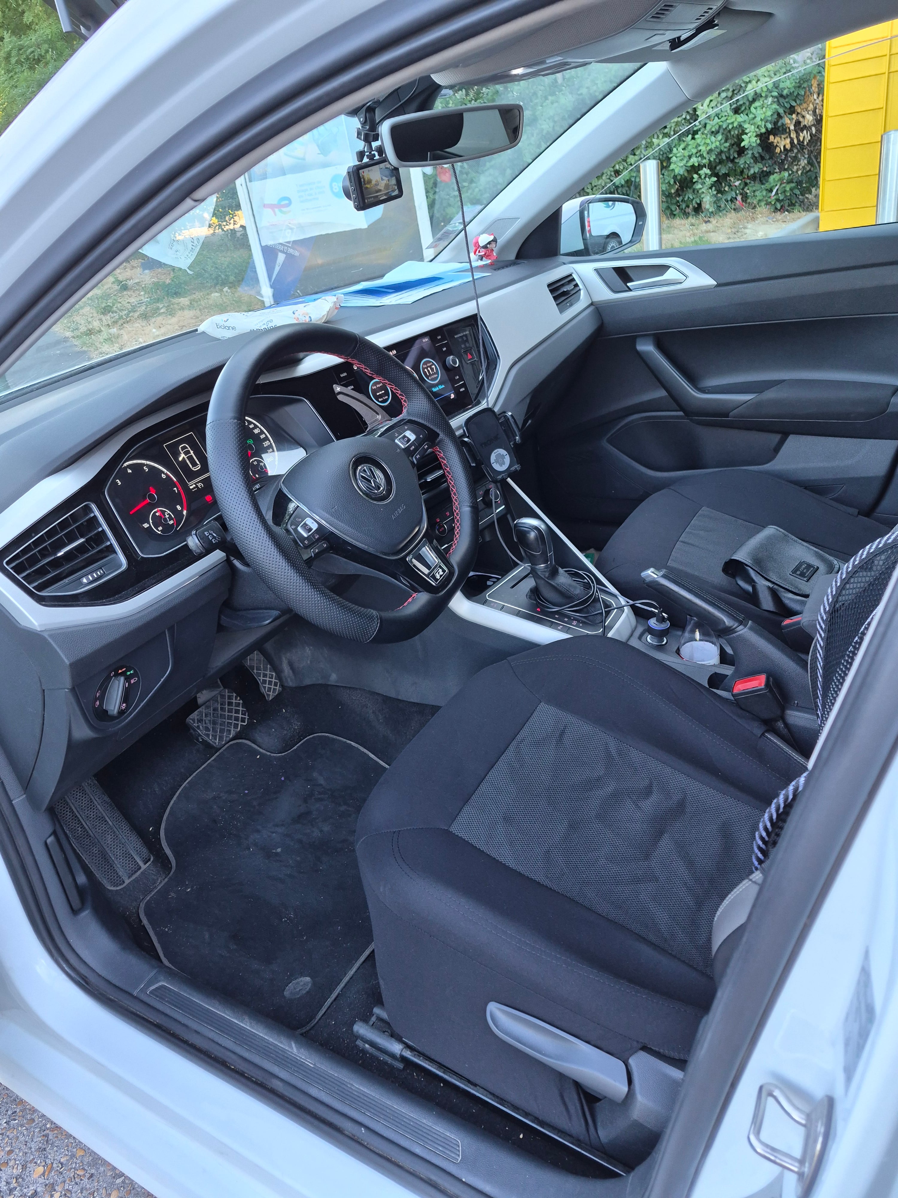 Volkswagen Polo avec Dashcam