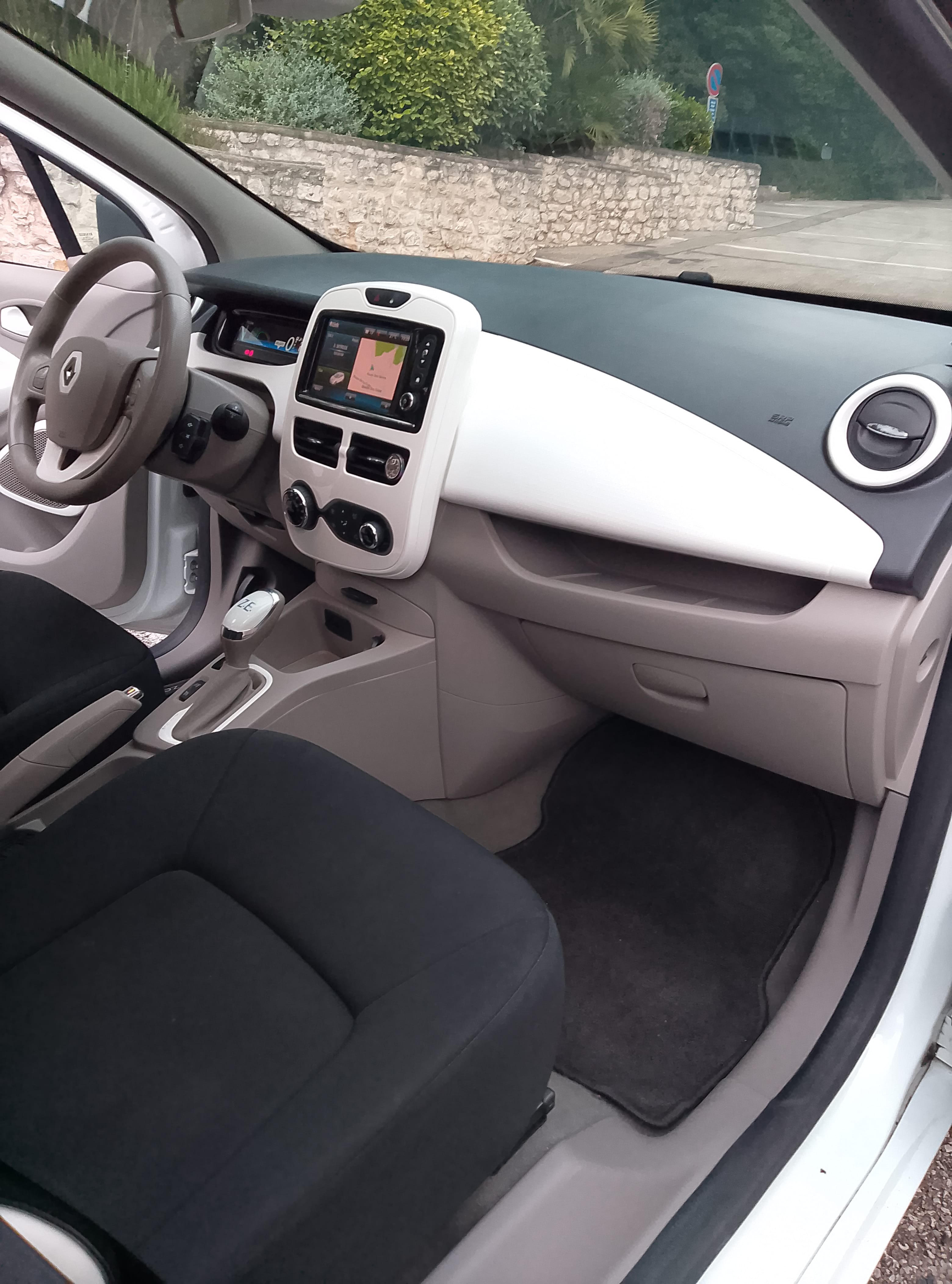 Renault ZOE avec Entrée audio / iPod