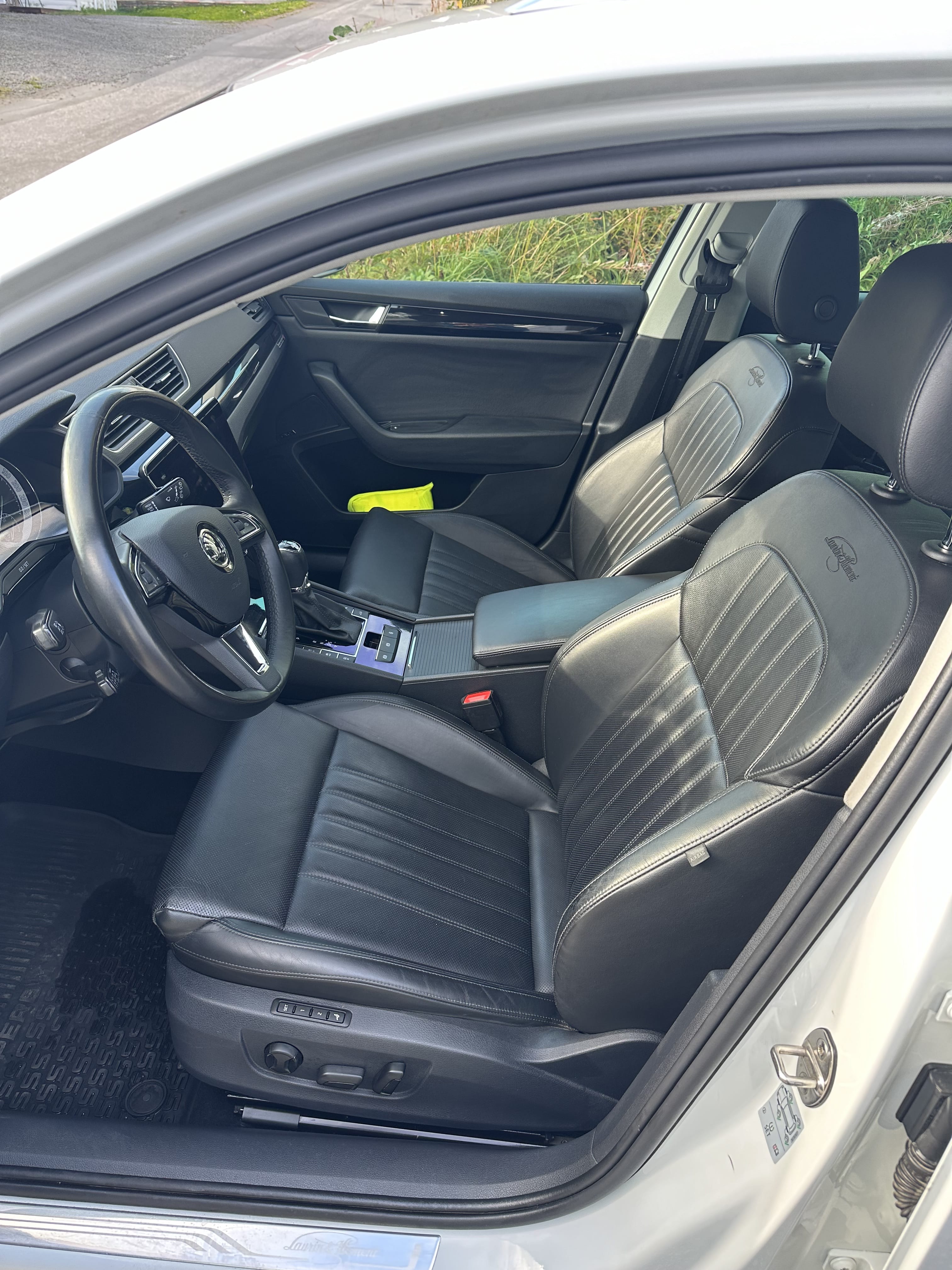 Skoda Superb 2,0 med GPS