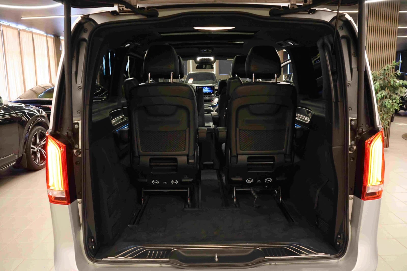 Mercedes-Benz V-Klasse 300d med Cruisekontroll