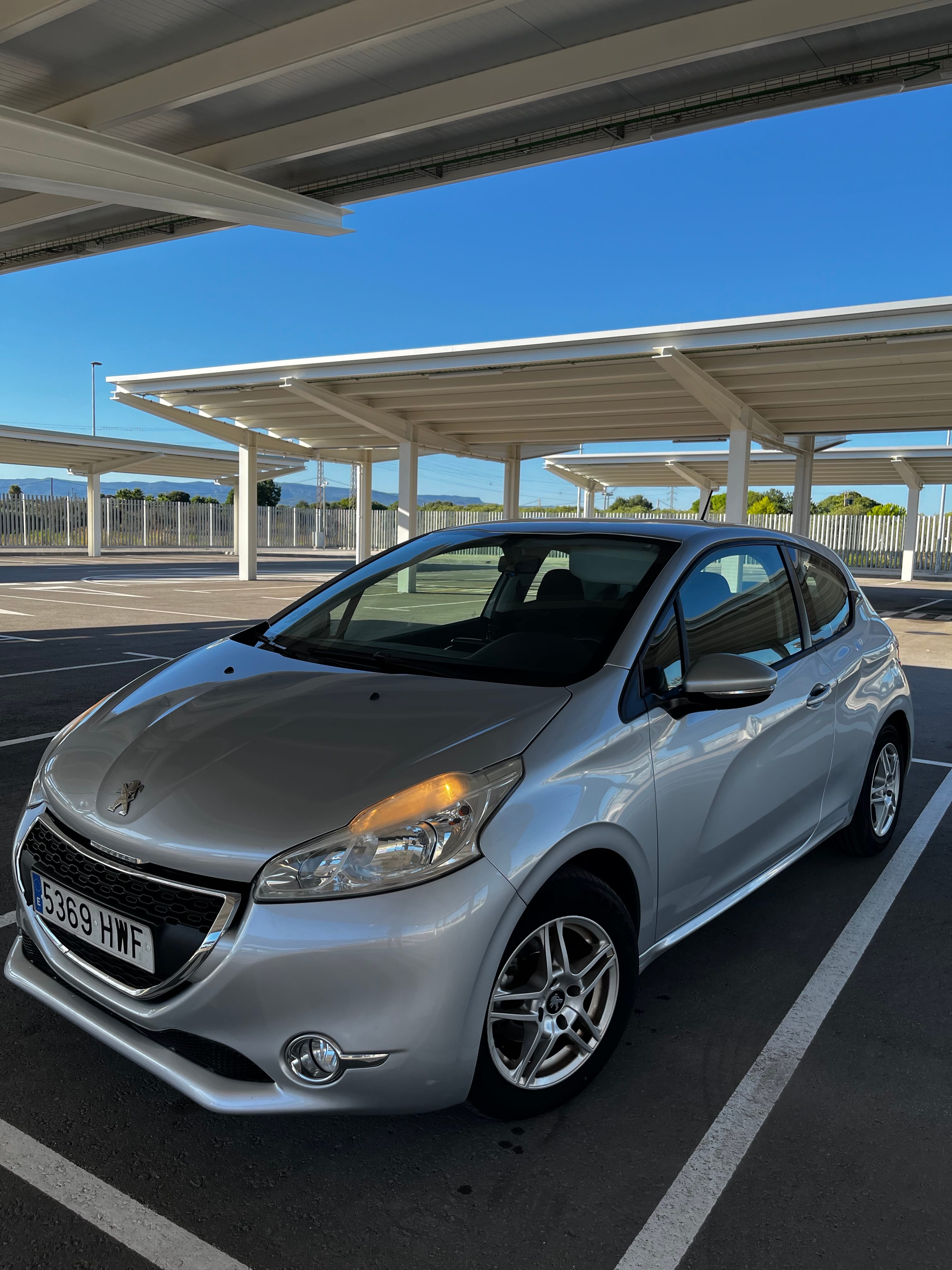 Peugeot 208, 2014, Gasolina 95