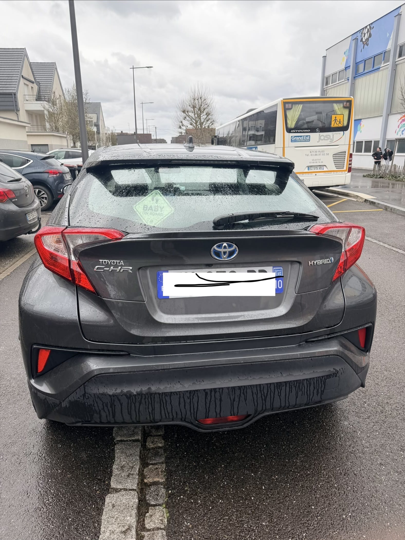 Toyota C-HR Hybrid avec GPS