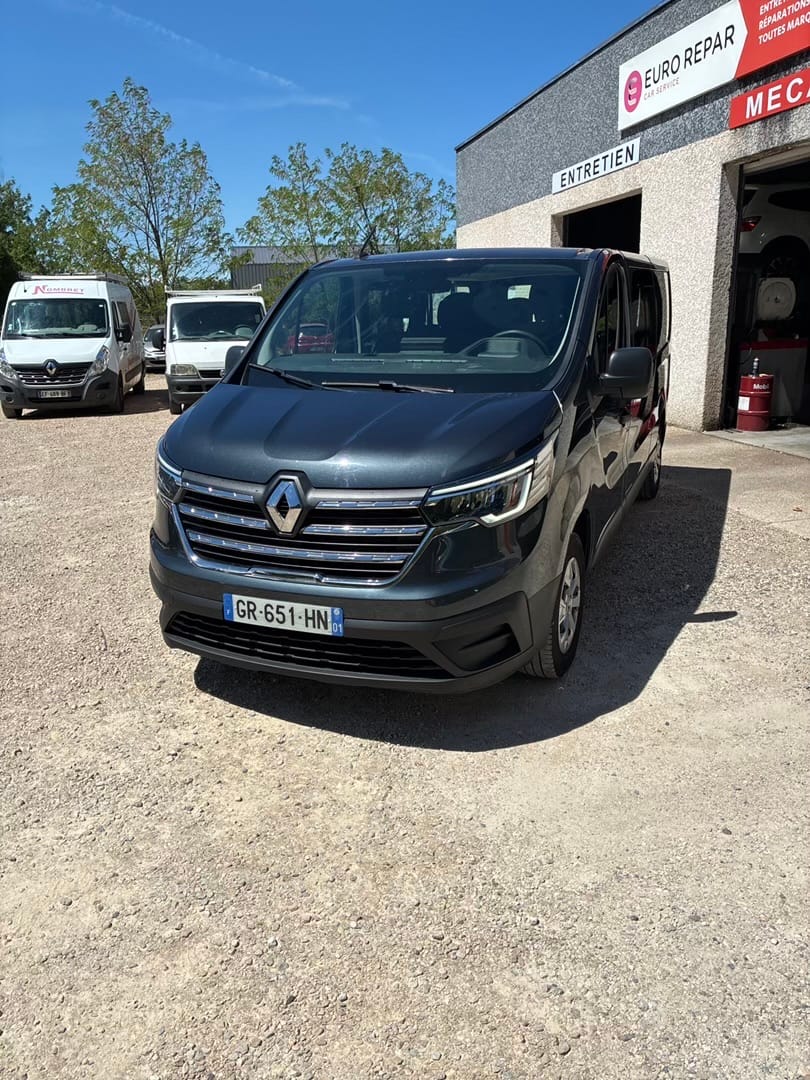 Renault Trafic Passenger, 2023, Diesel, 9 places et plus