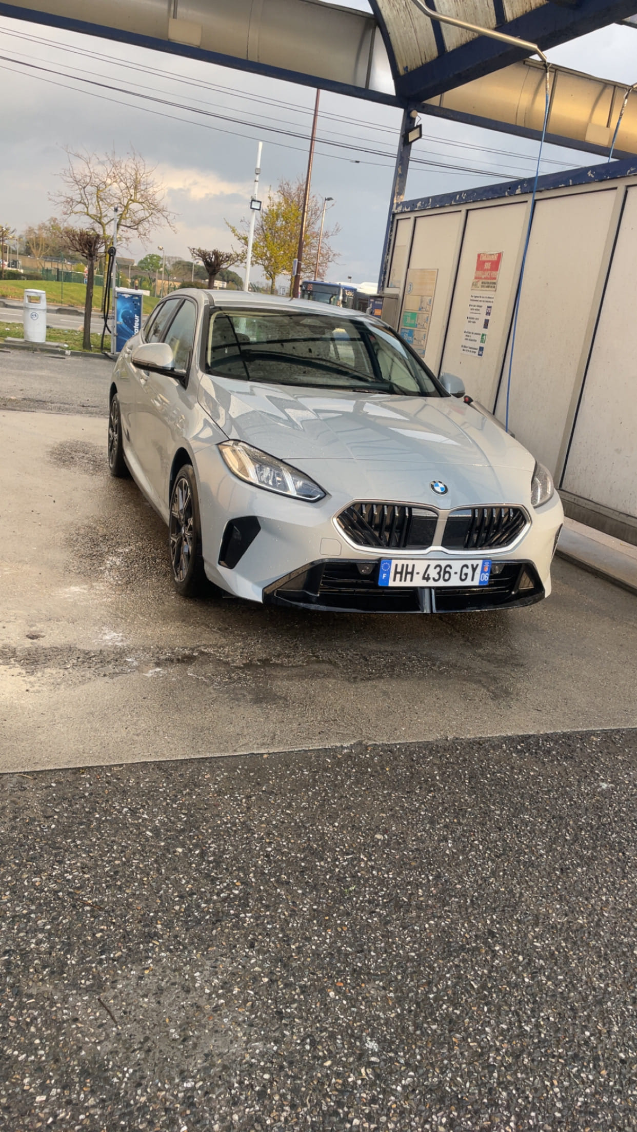 BMW Série 1, 2025, Essence 95 / Elektrisch (hybride), automatisch