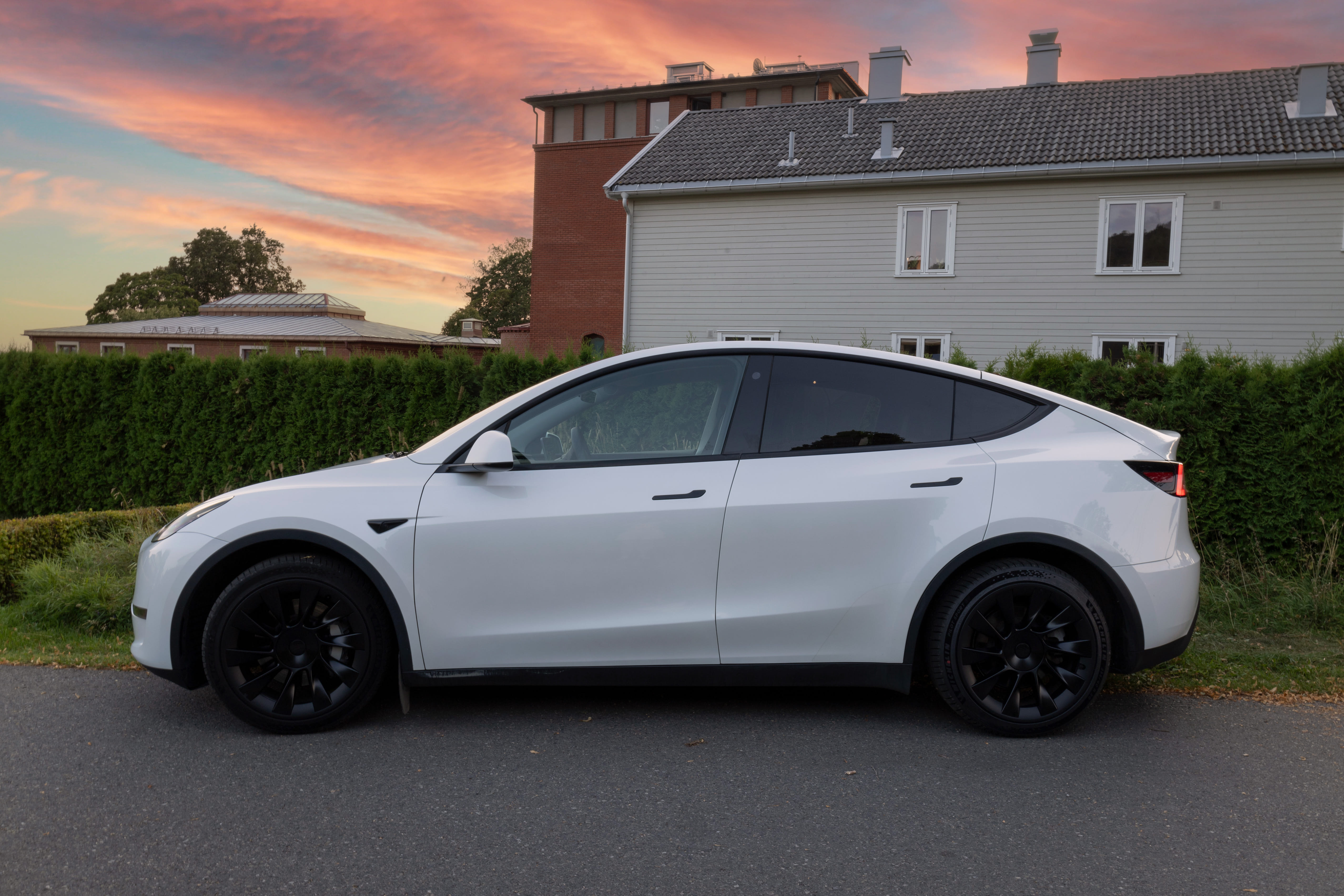 Tesla Model Y Long Range with Air conditioning