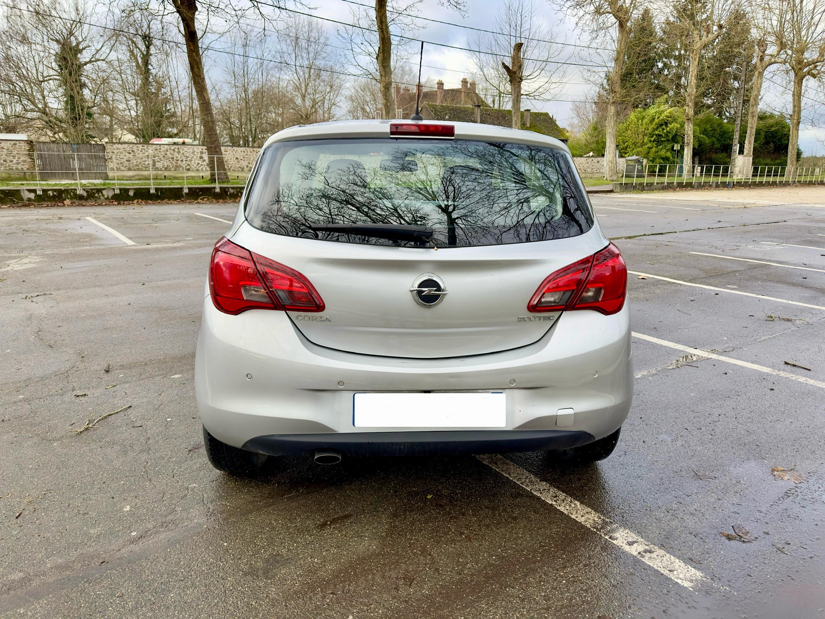 Opel Corsa F avec GPS