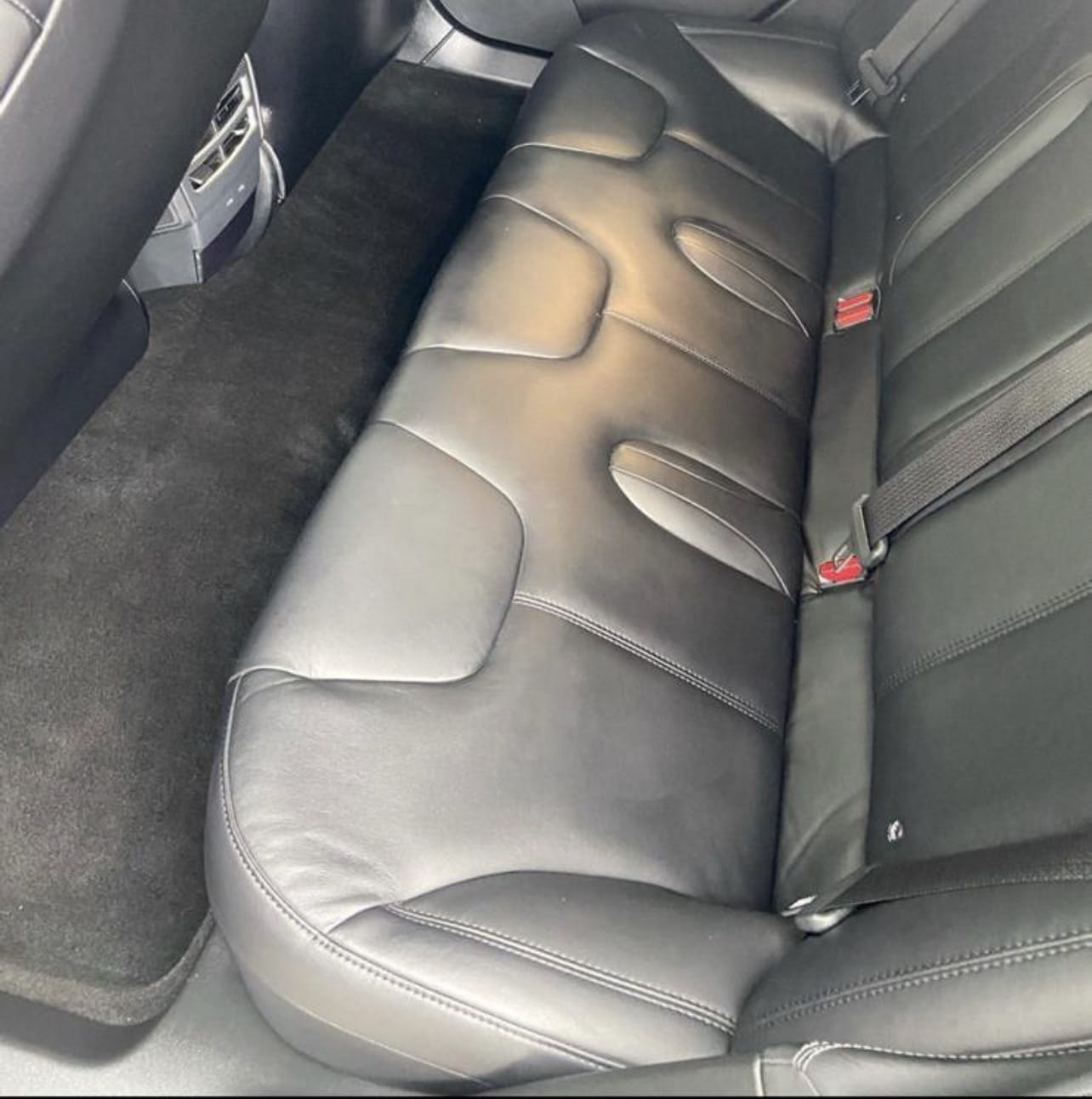 Tesla Model S 75D med Bluetooth audio