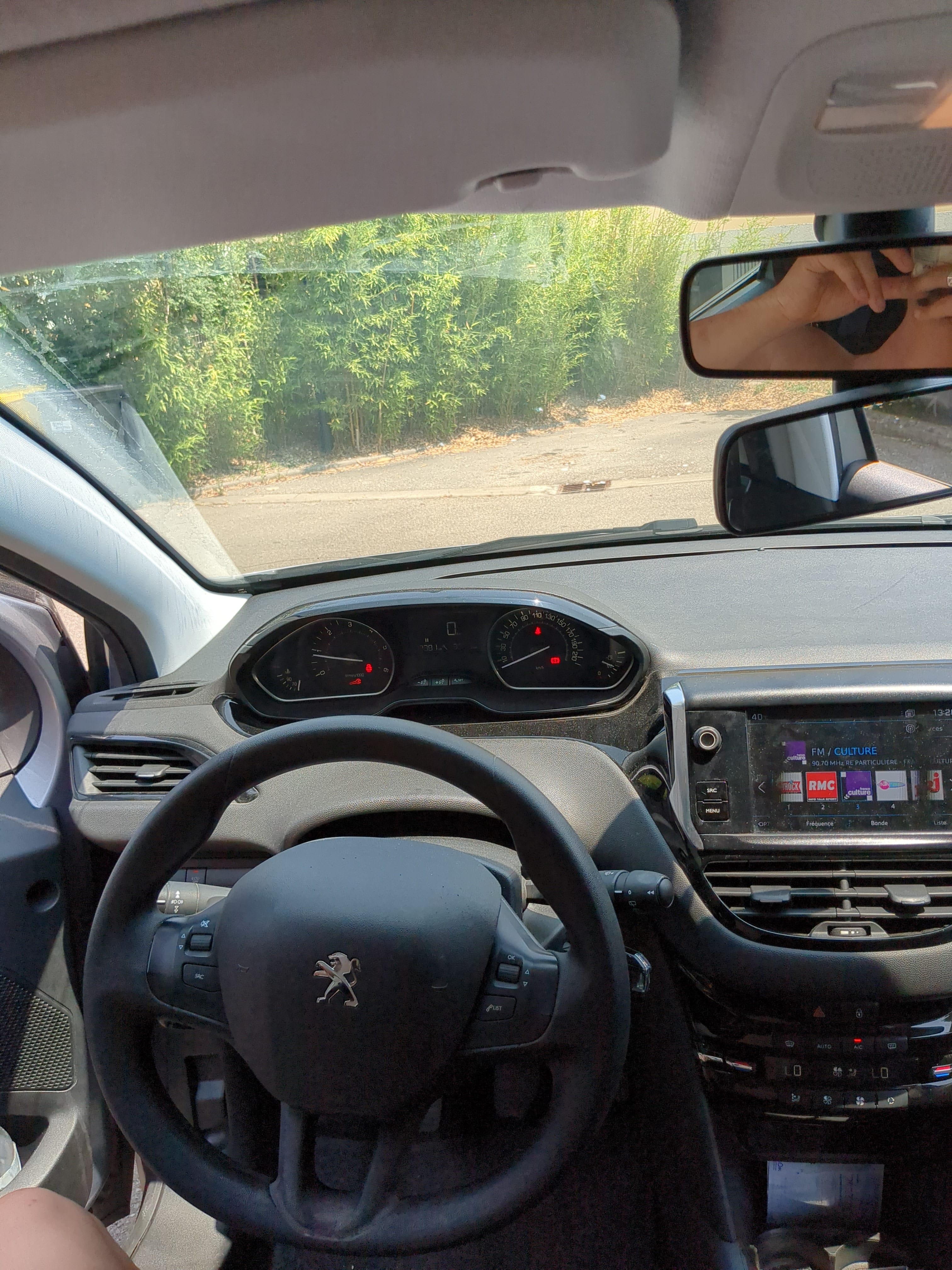 Peugeot 208 avec Régulateur de vitesse