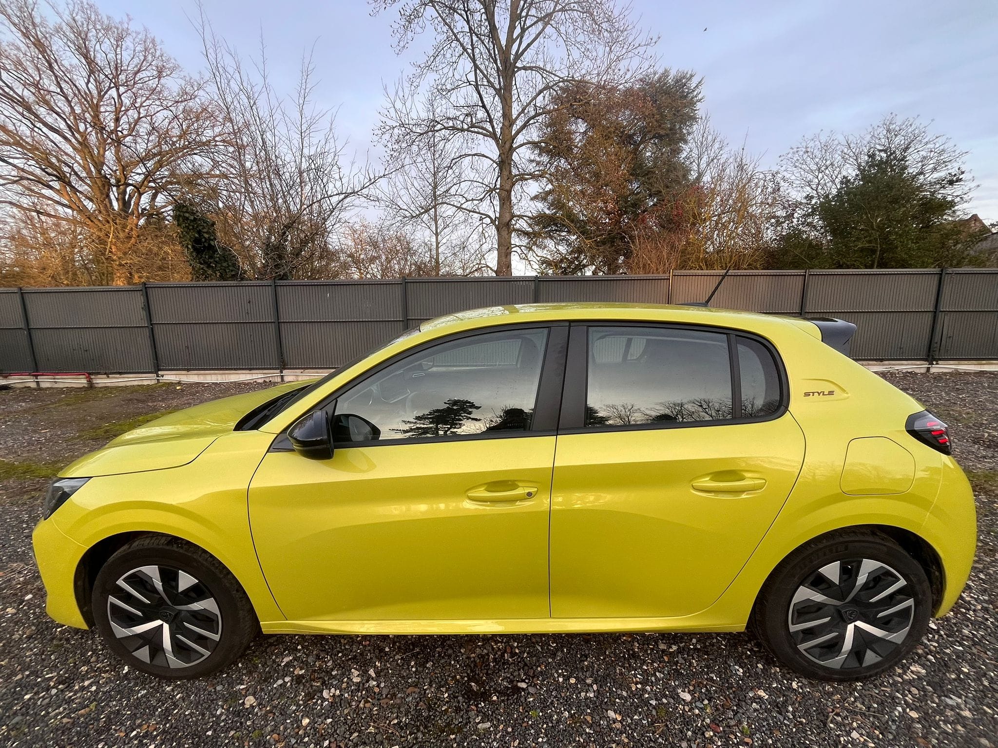 Peugeot 208 avec Climatisation