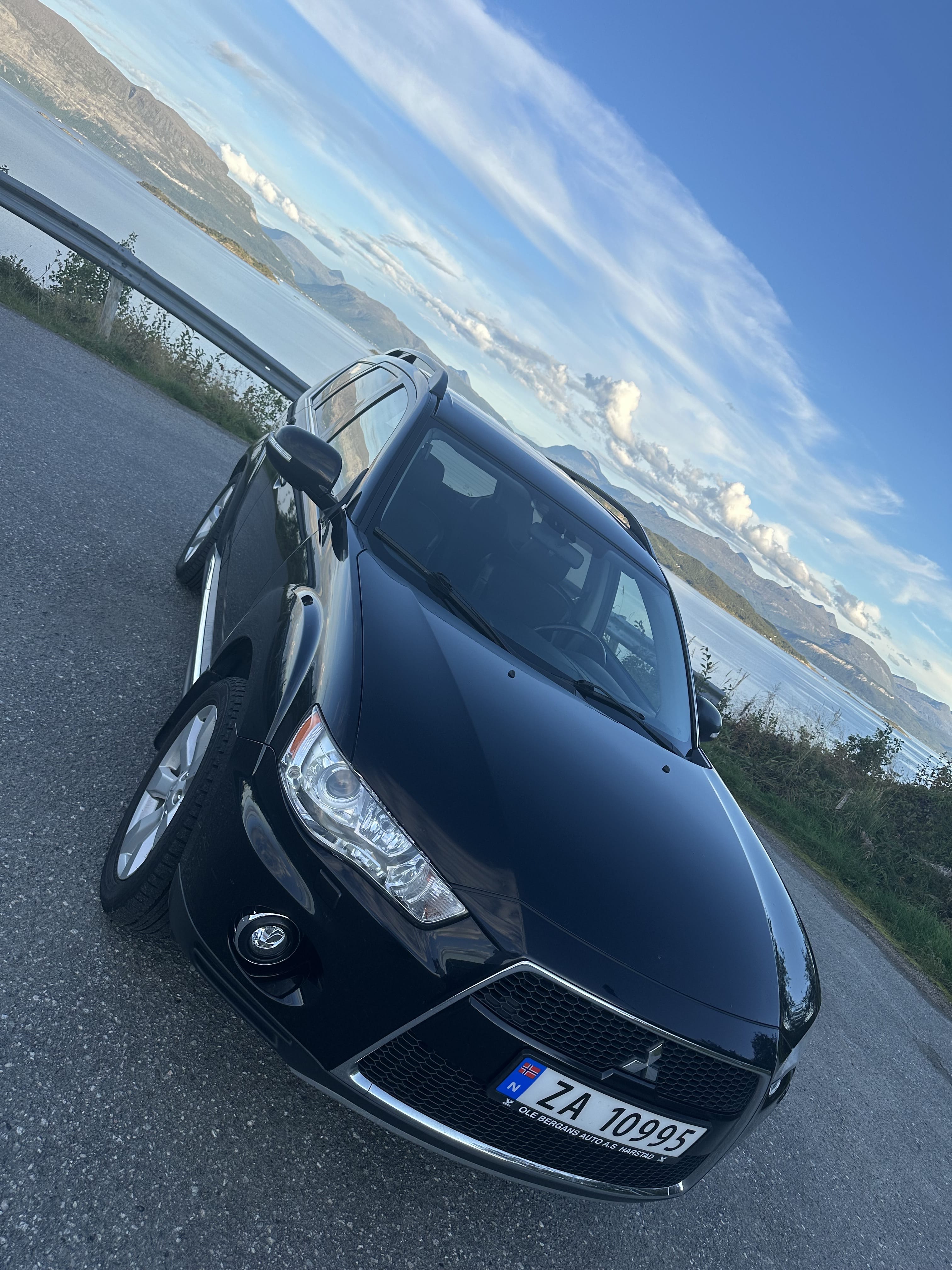 Mitsubishi Outlander med Bluetooth audio