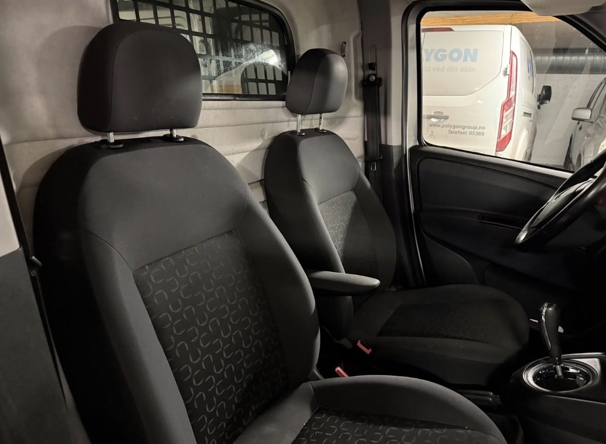 Fiat Doblo med USB ladeuttak