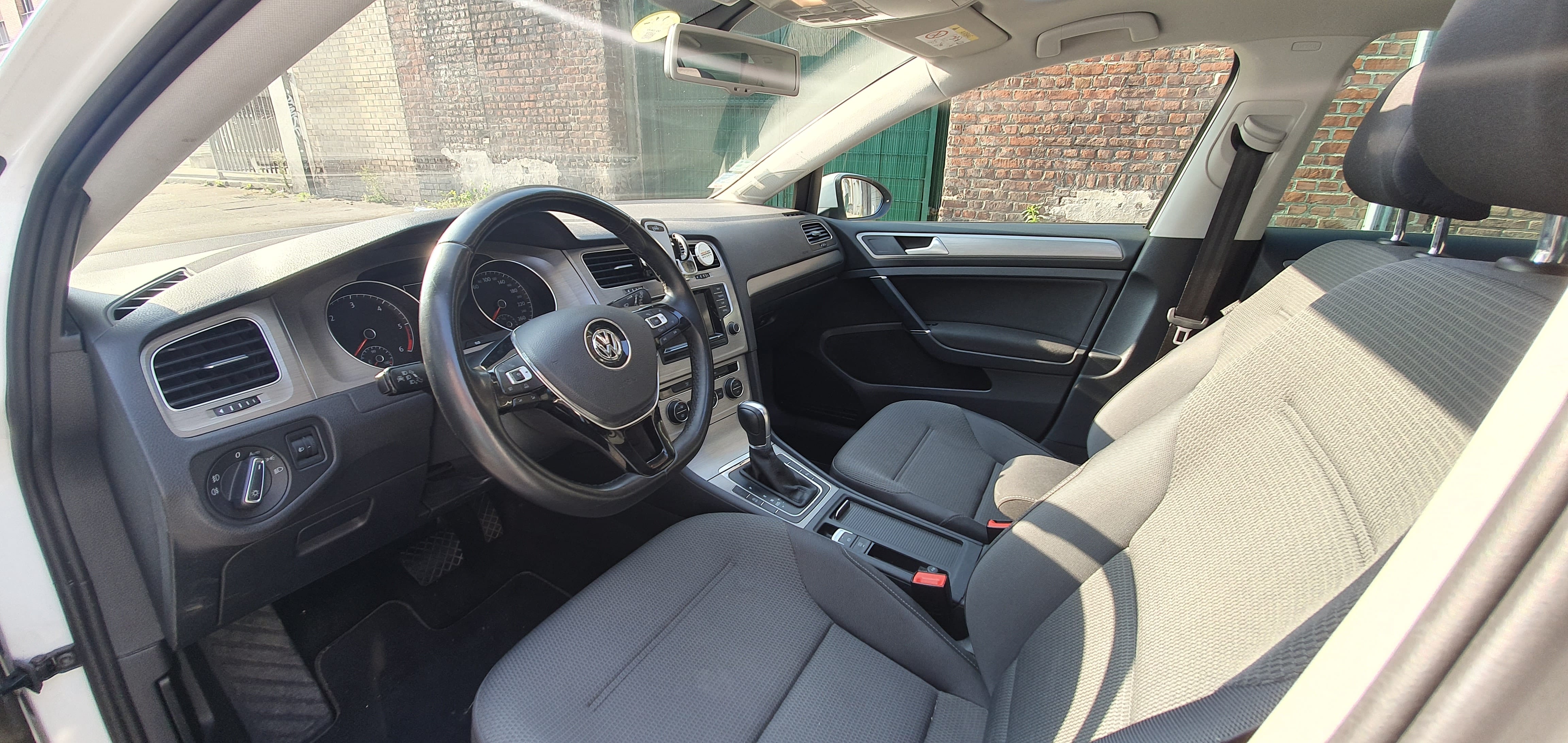 Volkswagen Golf avec Régulateur de vitesse