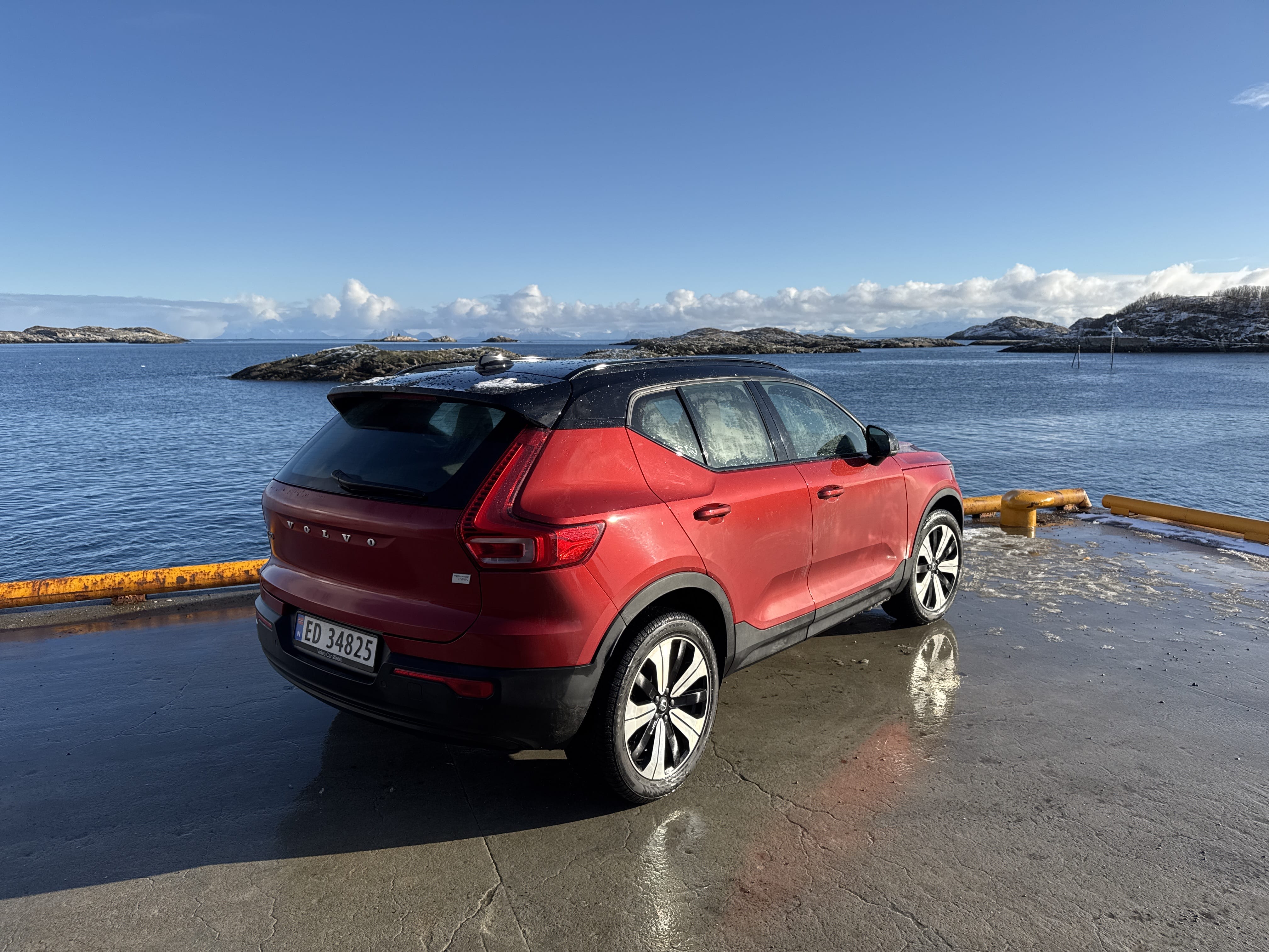 Volvo XC40 with GPS