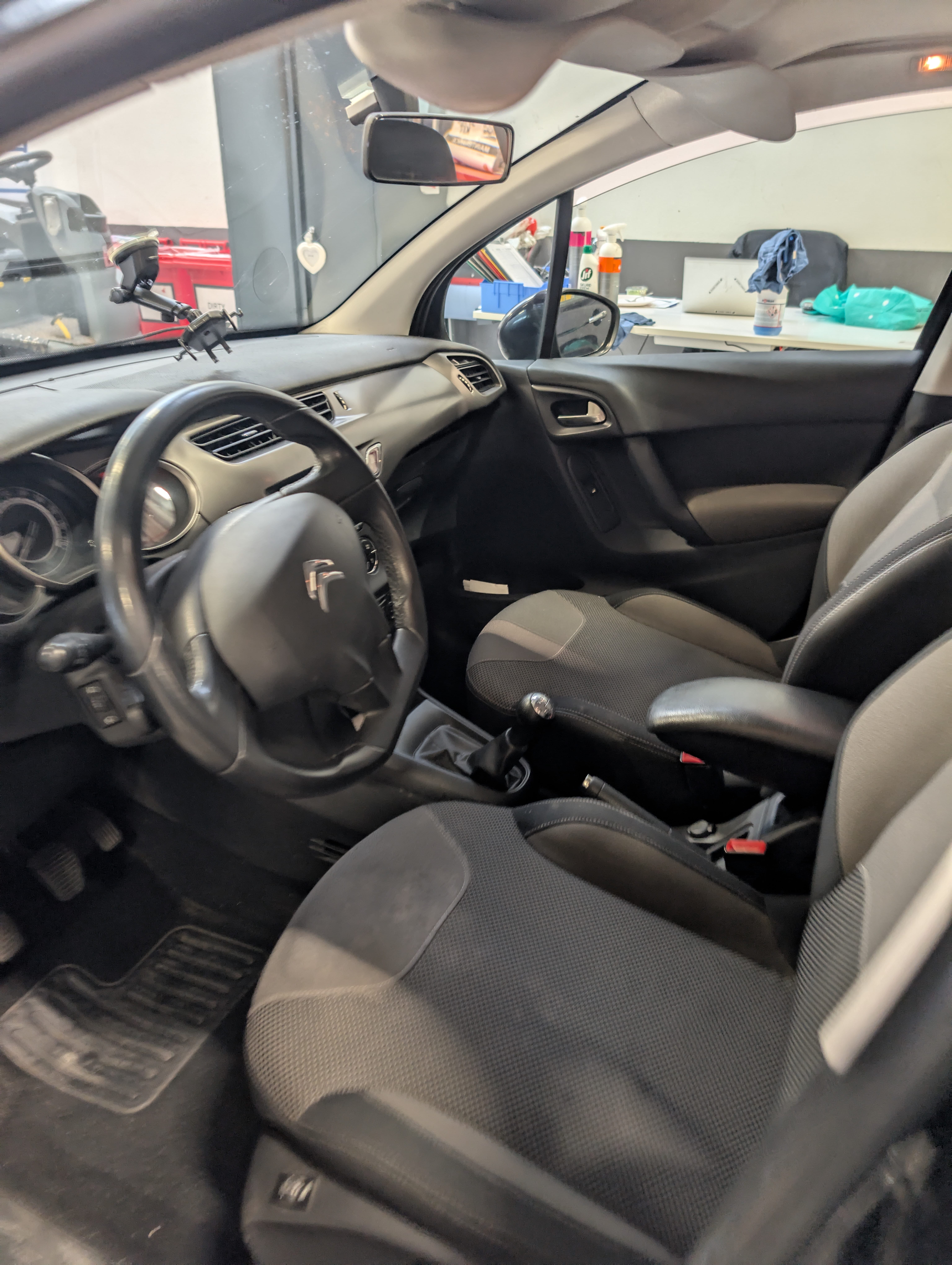 Citroen C3 med Bluetooth audio