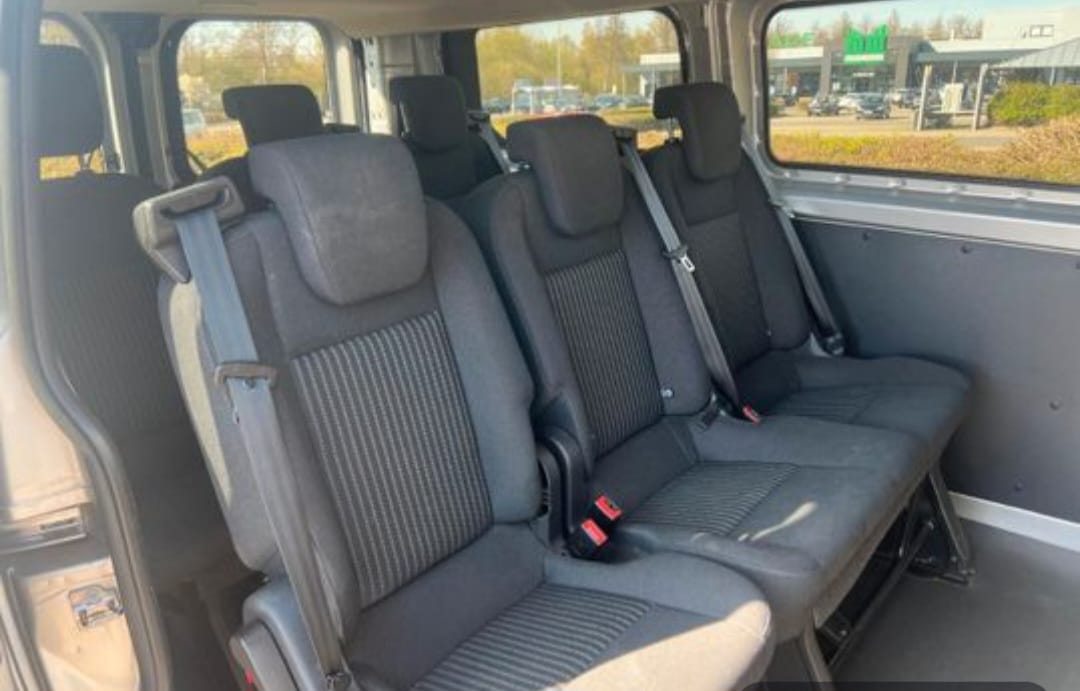 Ford Transit Custom Kombi mit Autoradio