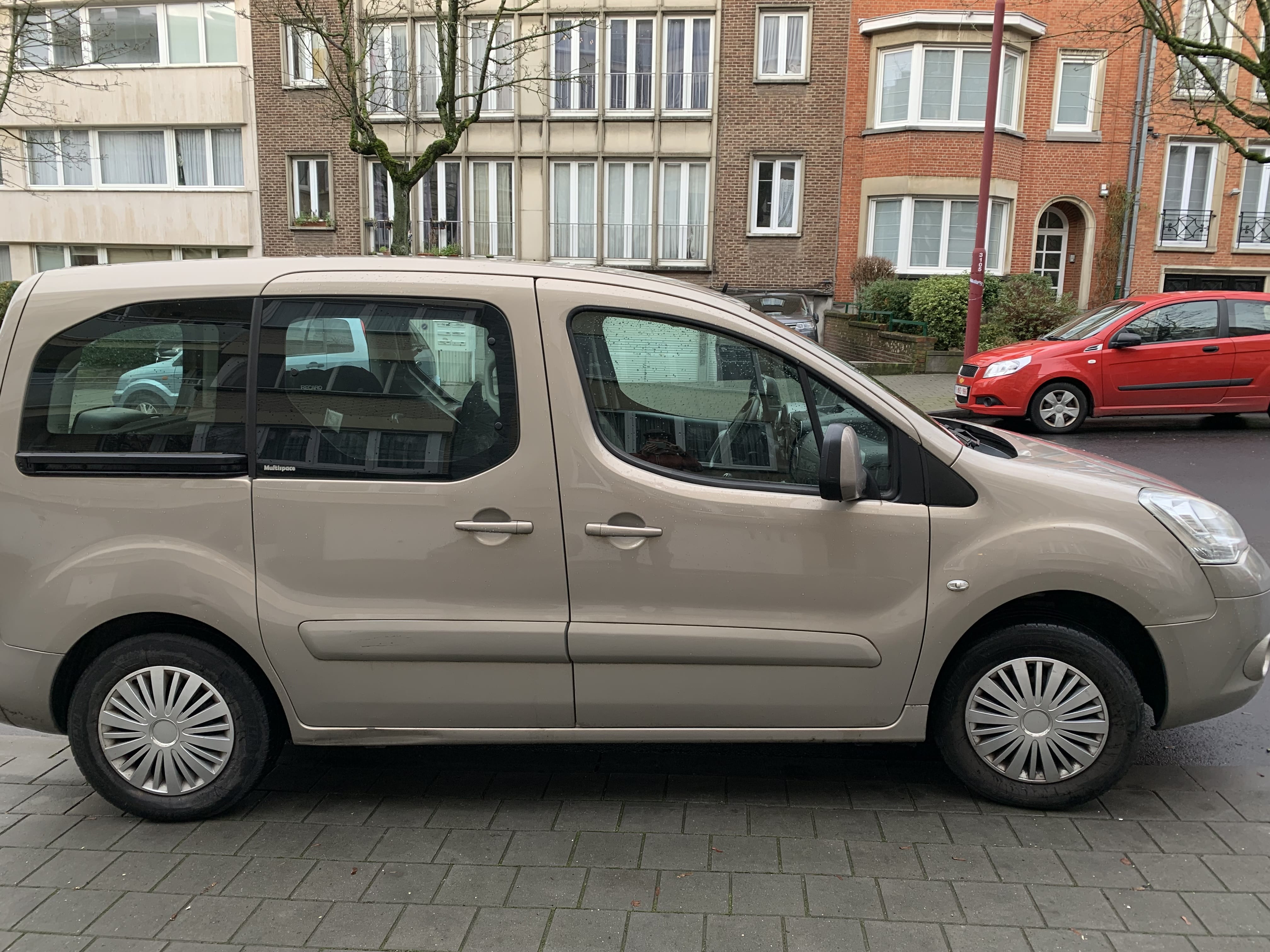 Citroen Berlingo Multispace met Autostoel baby