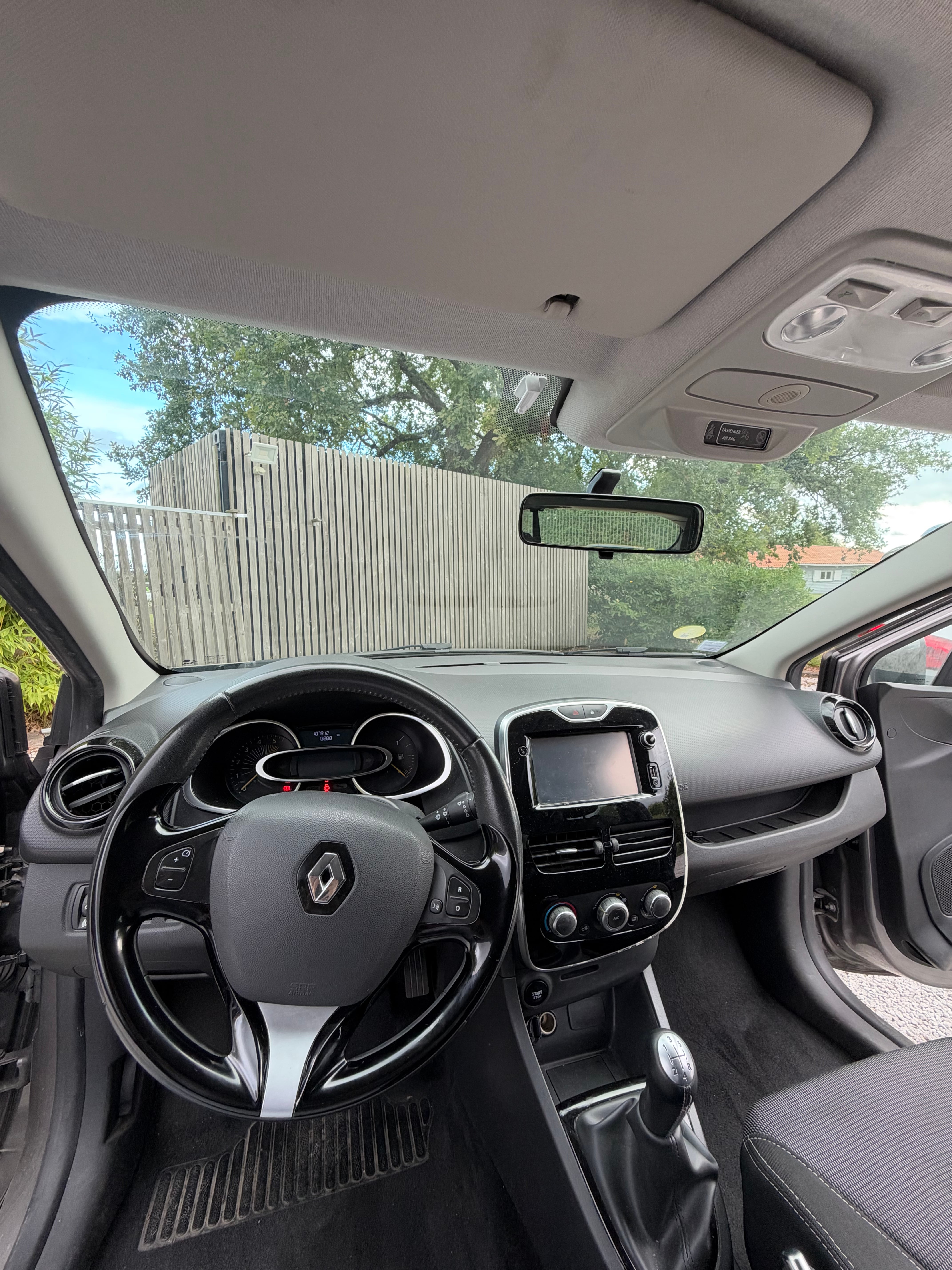 Renault Clio avec Climatisation