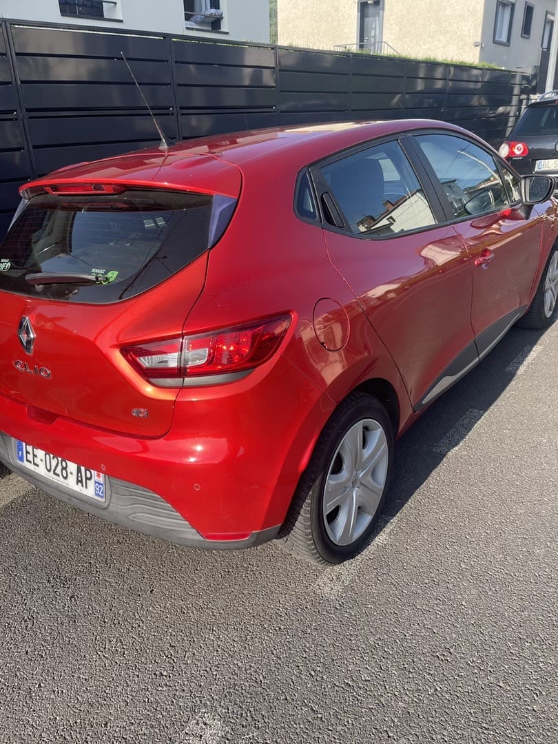 Renault Clio avec GPS