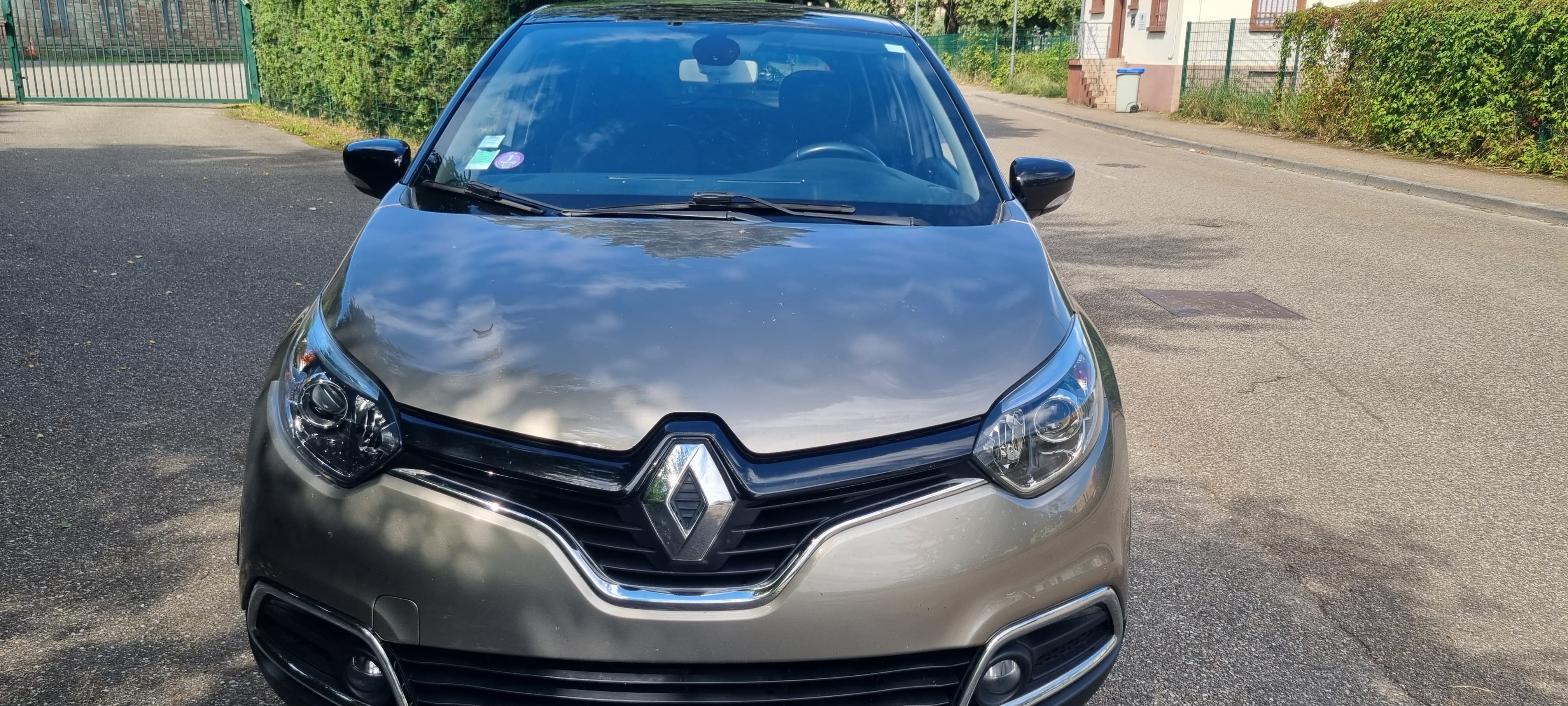 Renault Captur 1.2TCe avec Siège bébé