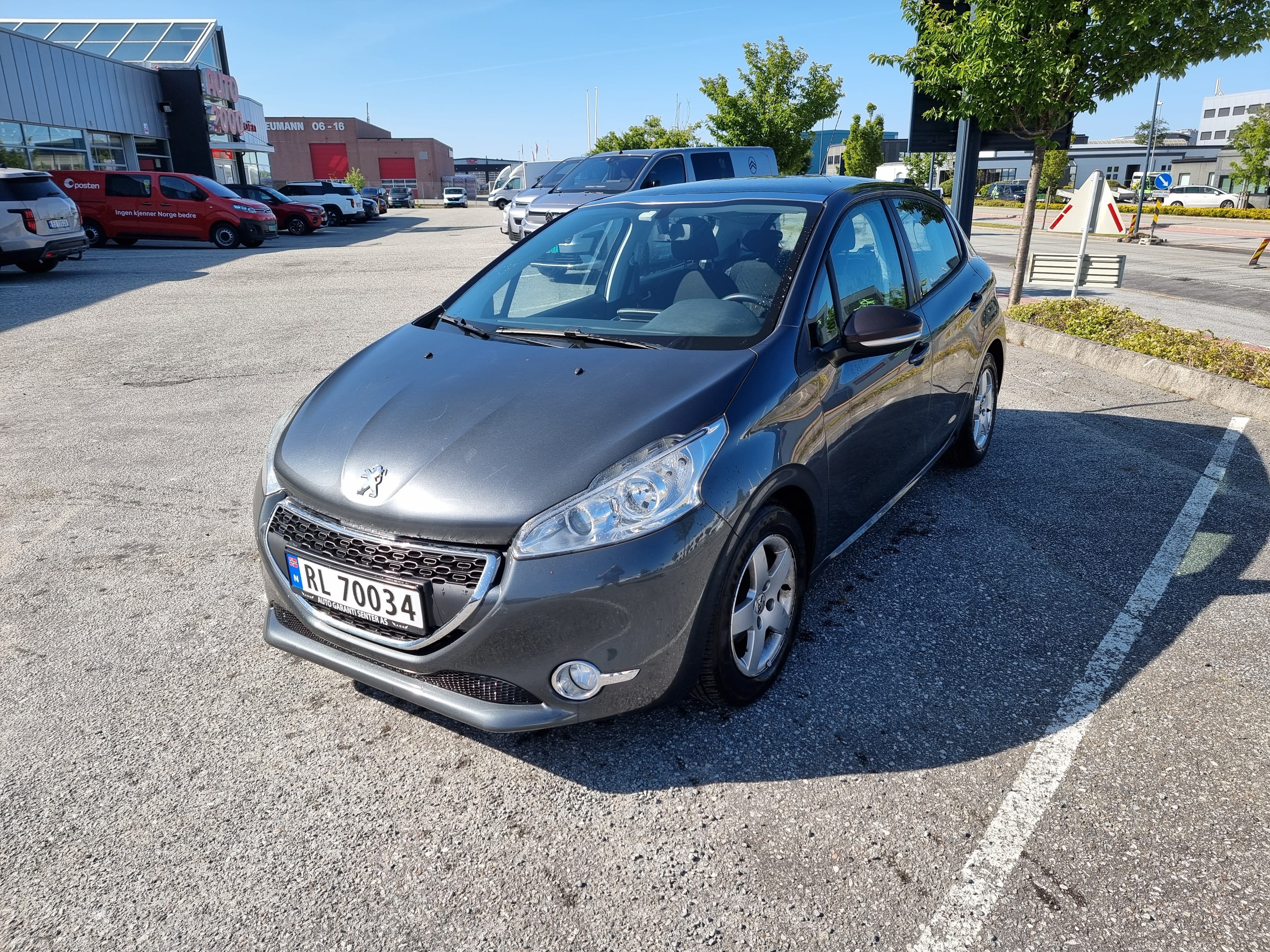 Peugeot 208 1.2 Active (Bensin, Manual), 2014, Blyfri 95