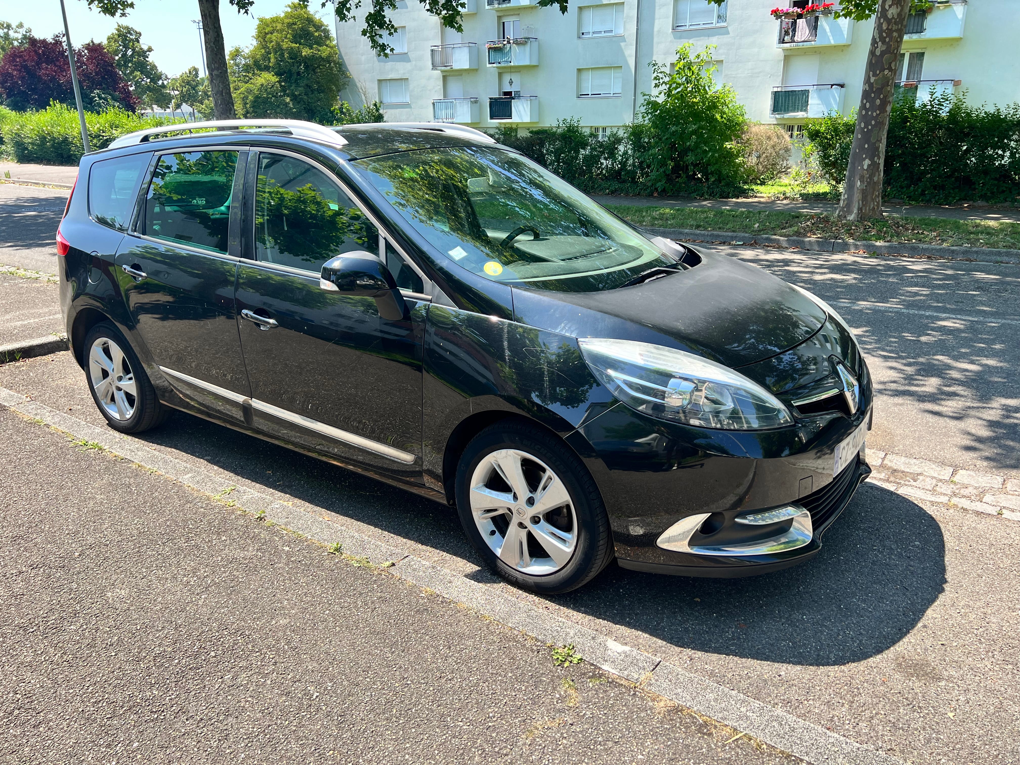 Renault Grand Scenic DCI 110 - ZEN, 2013, Diesel, 7 places
