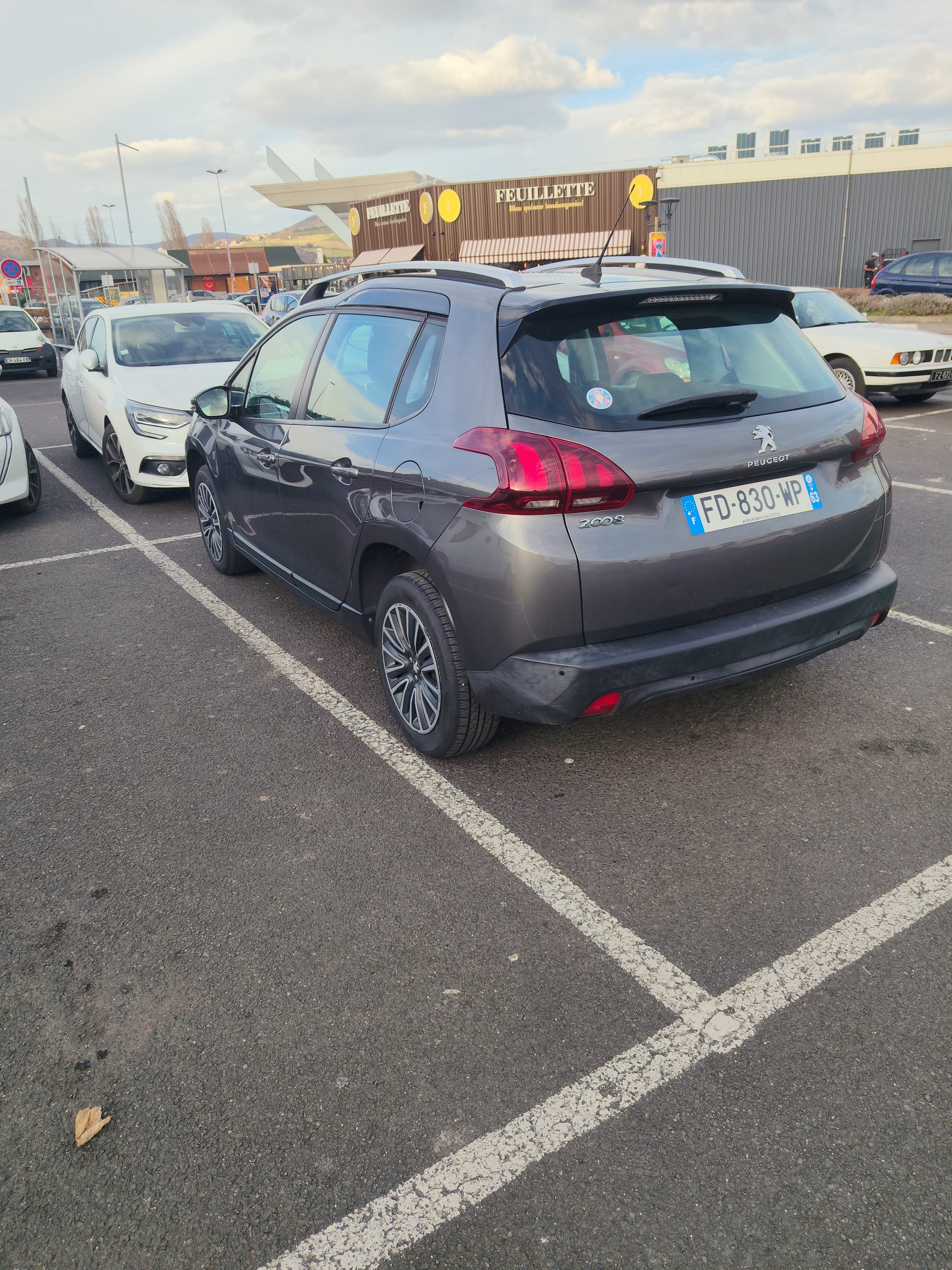 Peugeot 2008 avec GPS