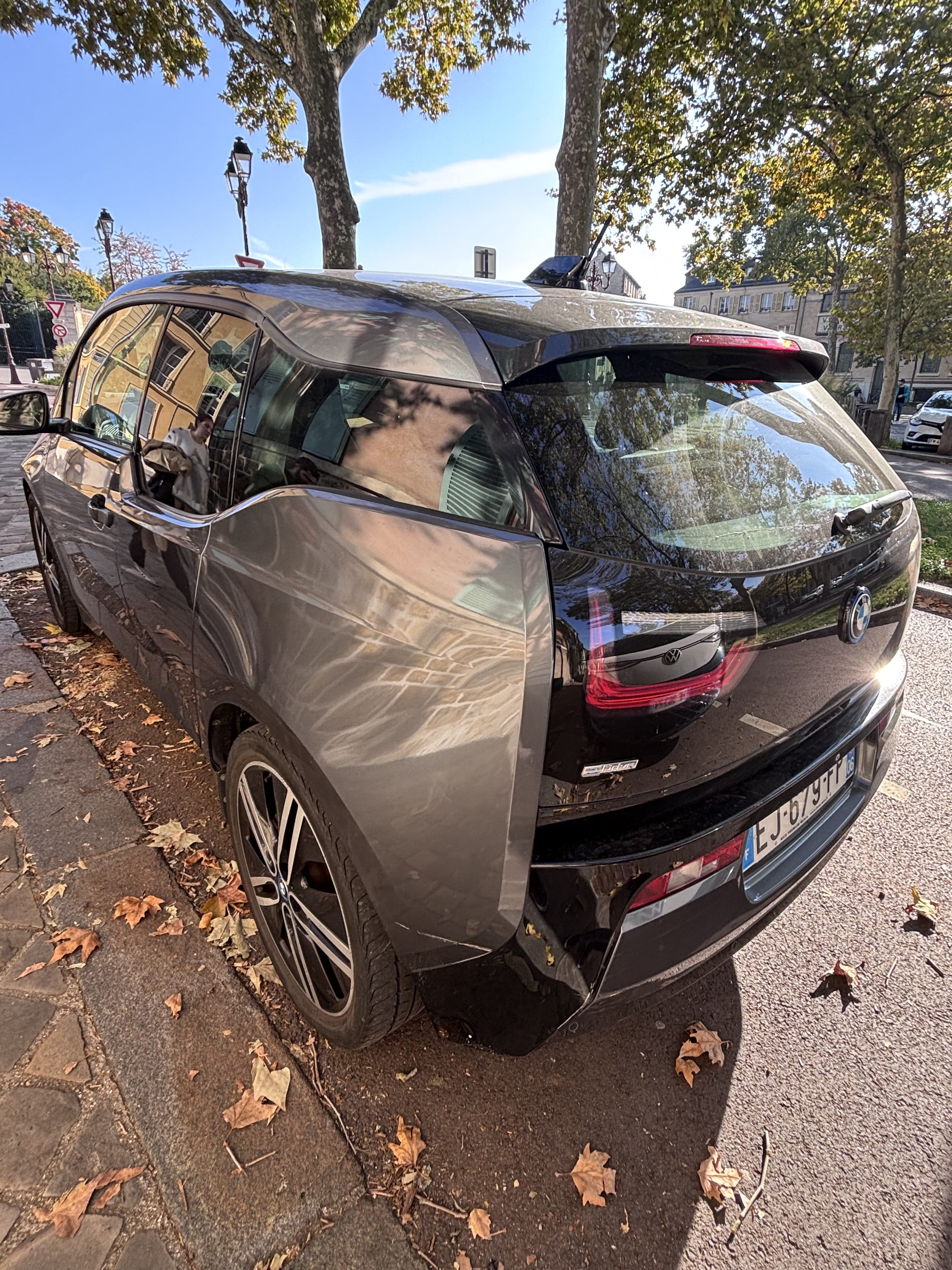 BMW i3 100% Electrique avec GPS