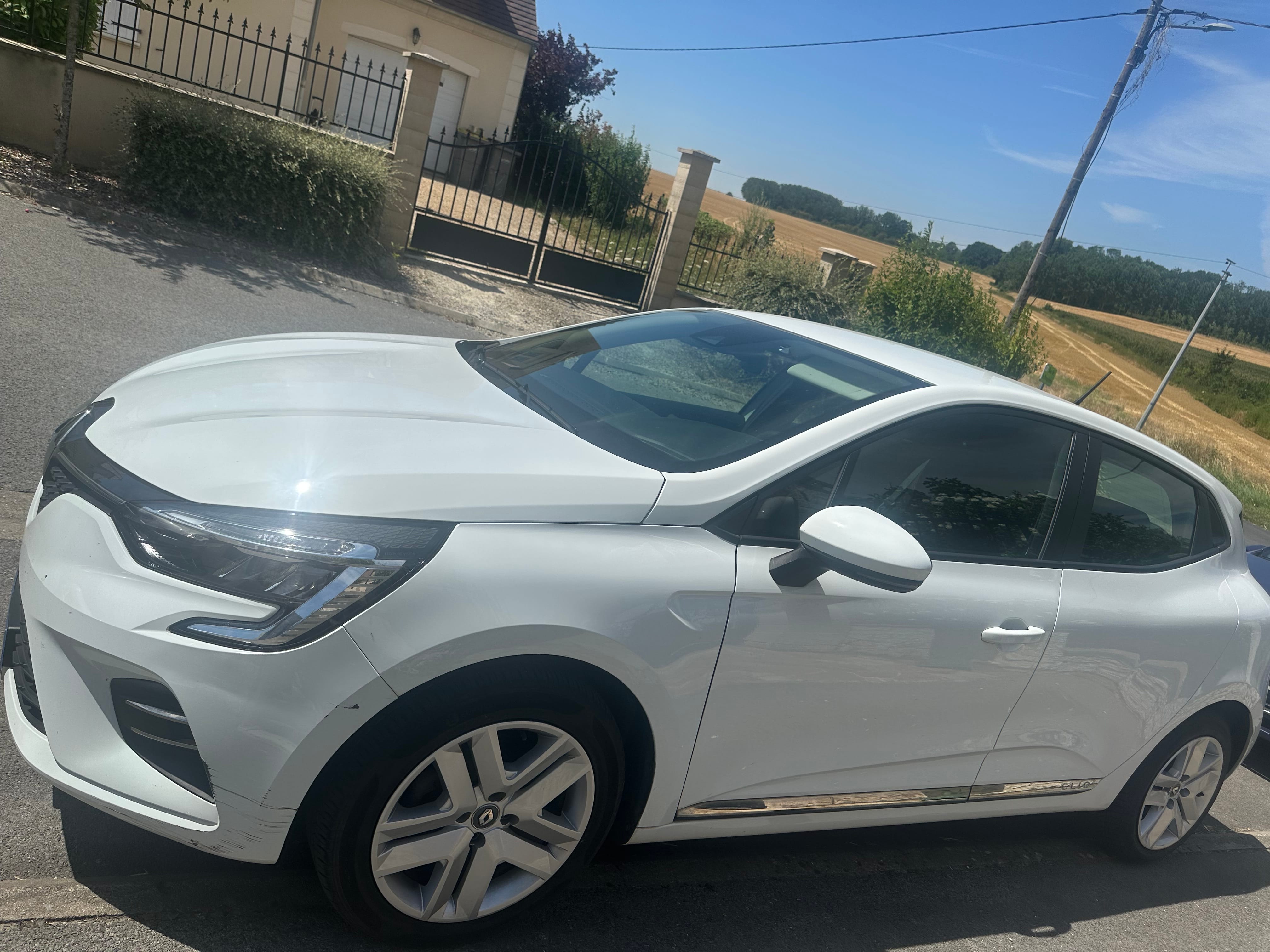 Renault Clio E-tech avec Climatisation