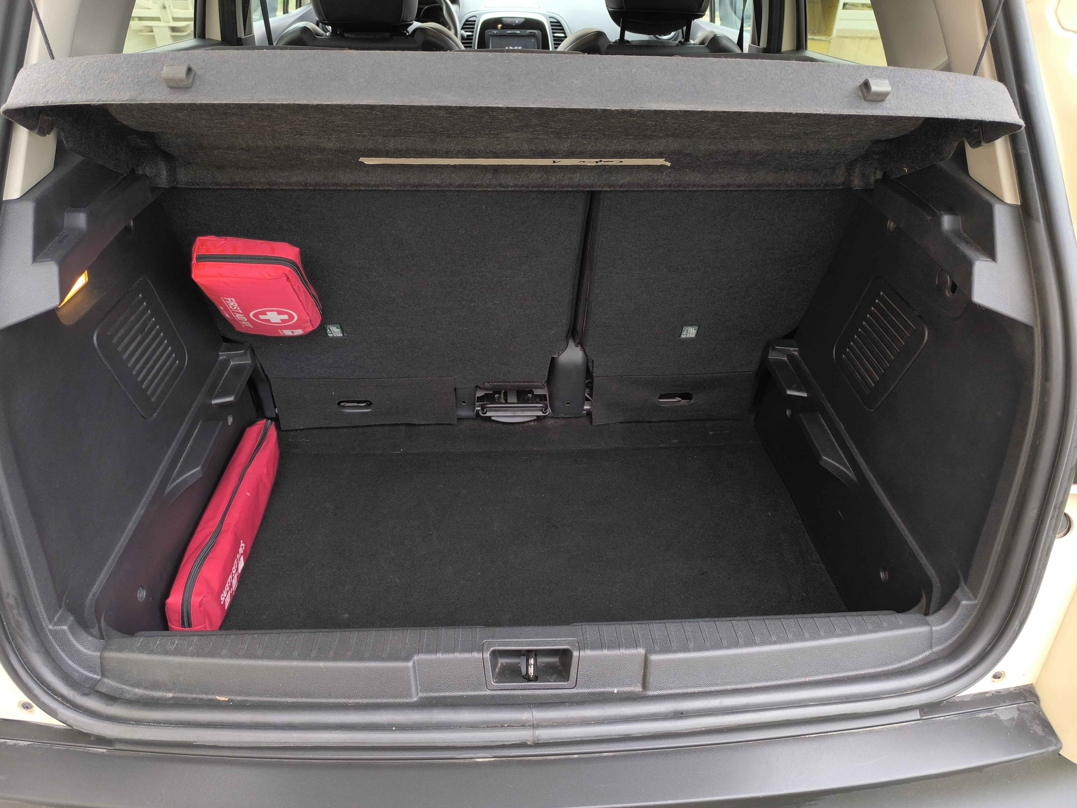 Renault Captur 1.5 DCi 90 CV avec Autoradio