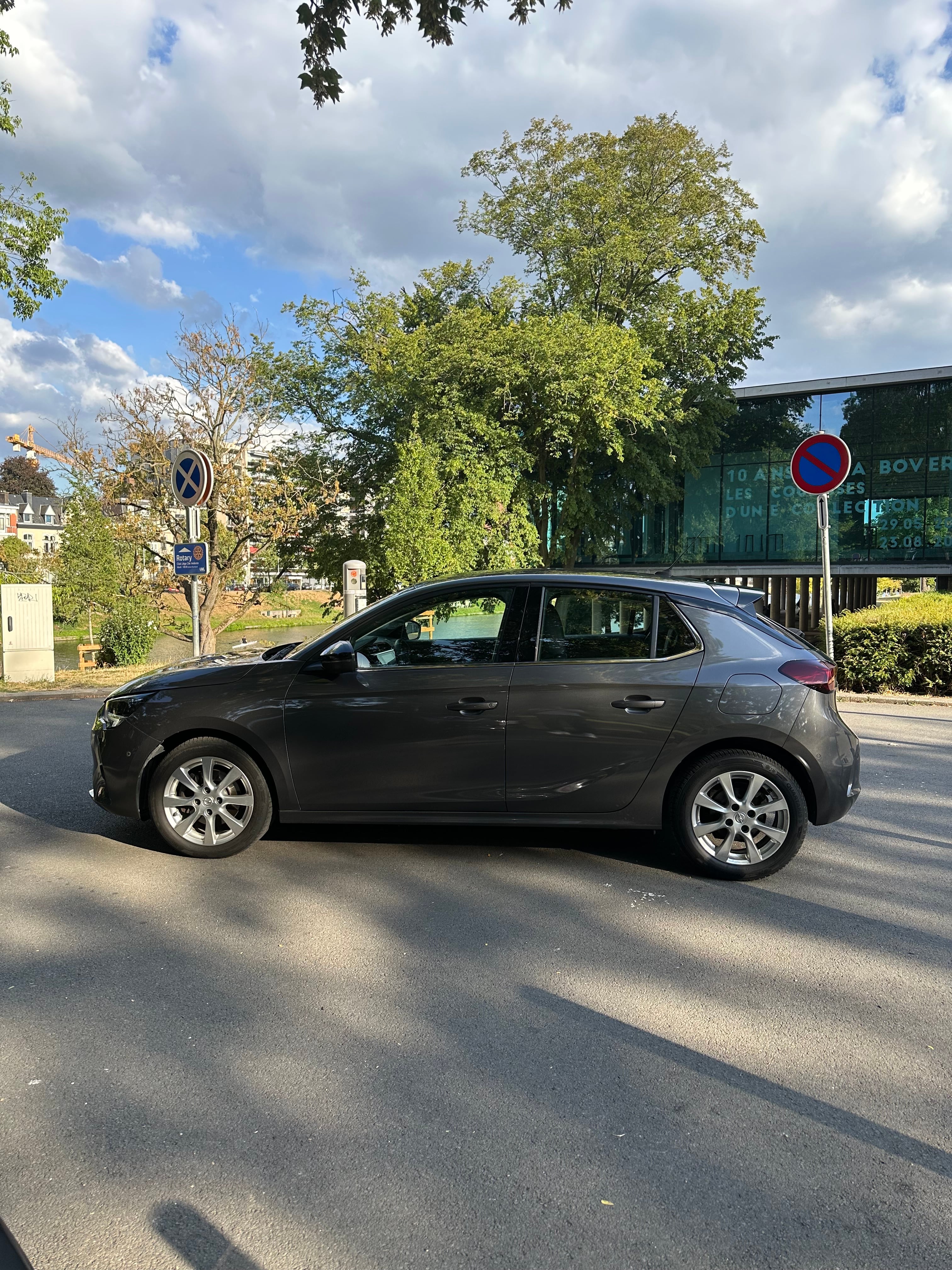 Opel Corsa avec Climatisation