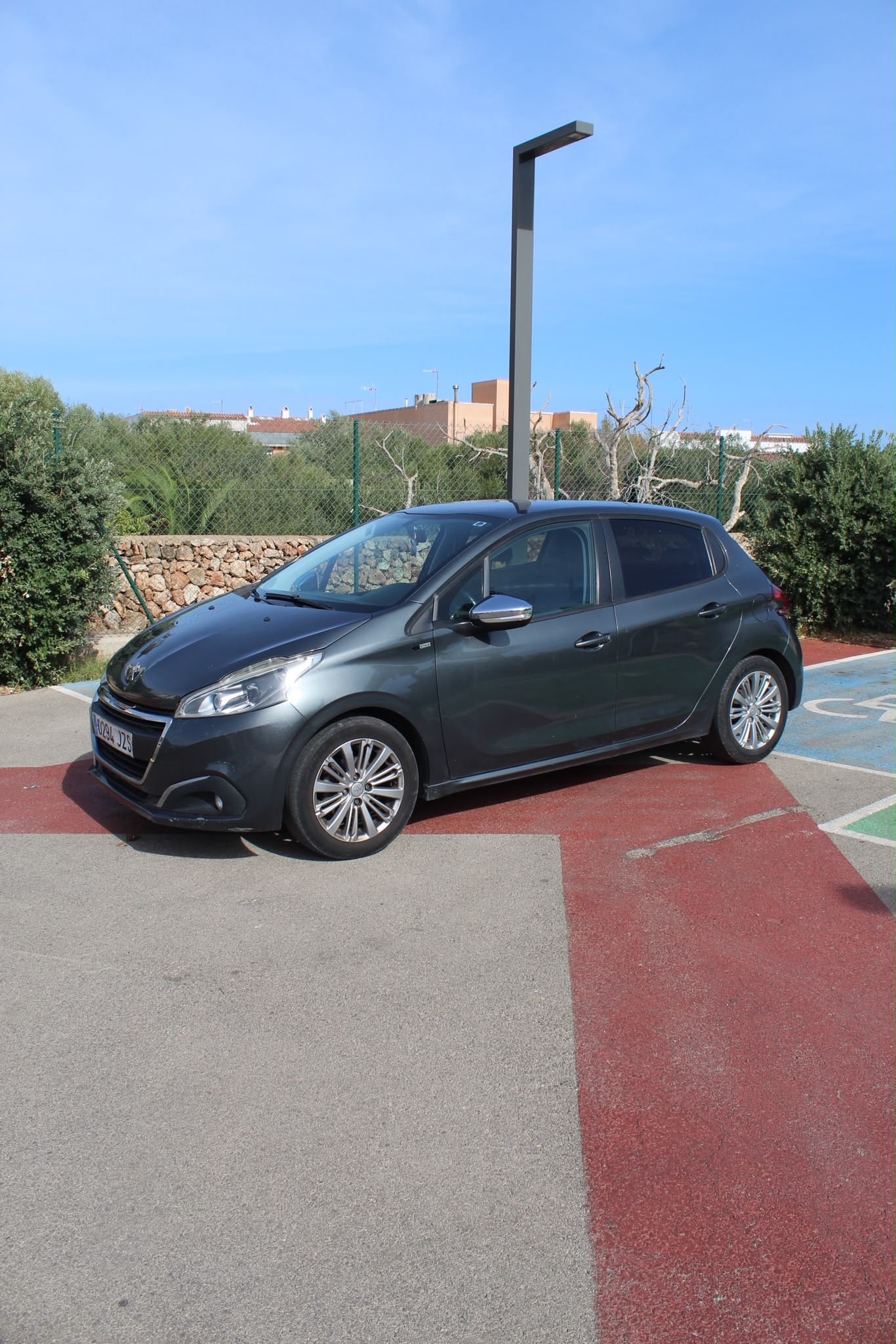 Peugeot 208 con Aire acondicionado