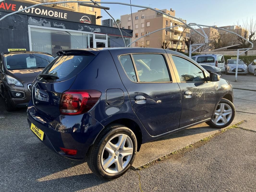 Dacia Sandero climatisation et bluetooth mit Bluetooth-Audio