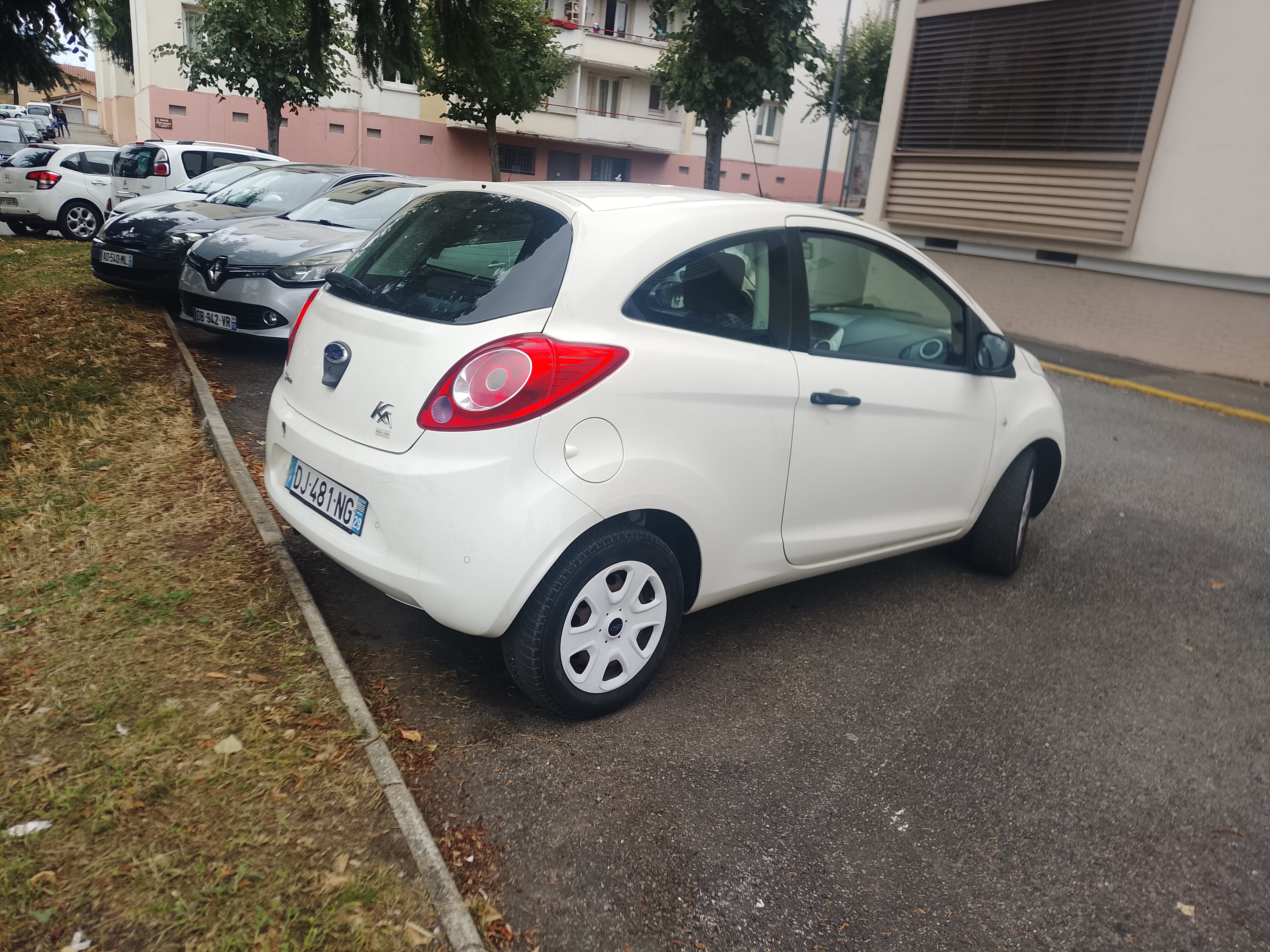 Ford Ka 1.2 mit USB-Ladeanschlüsse