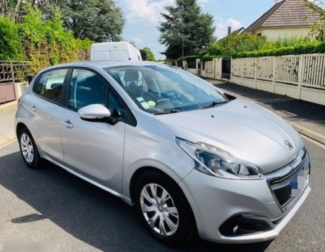 Peugeot 208 GRIS METAL 2017 // 1.6 BLUEHDI GPS/S&S-CLIM-RADAR DE RECUL, 2017, Diesel