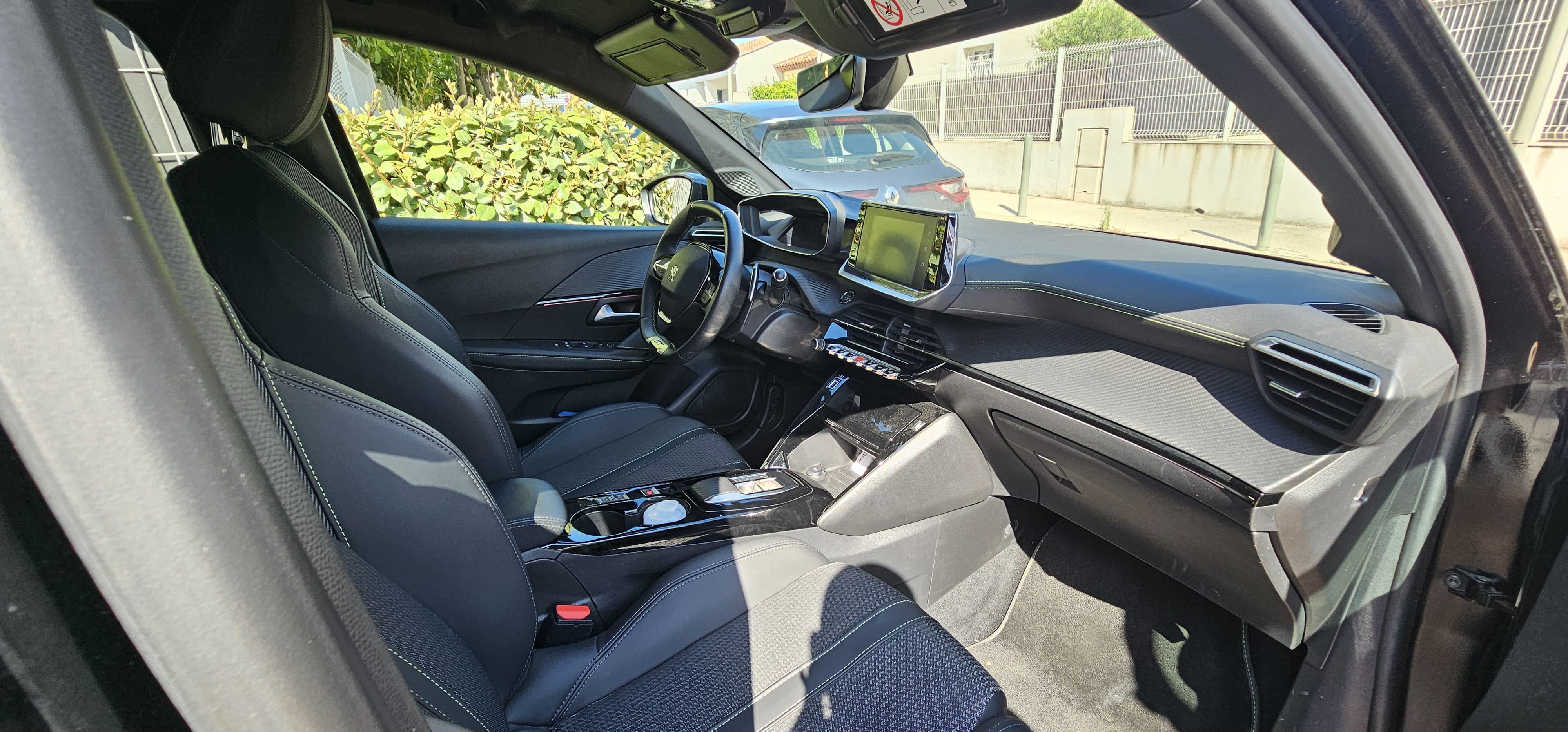 Peugeot 208 GT Line avec Régulateur de vitesse