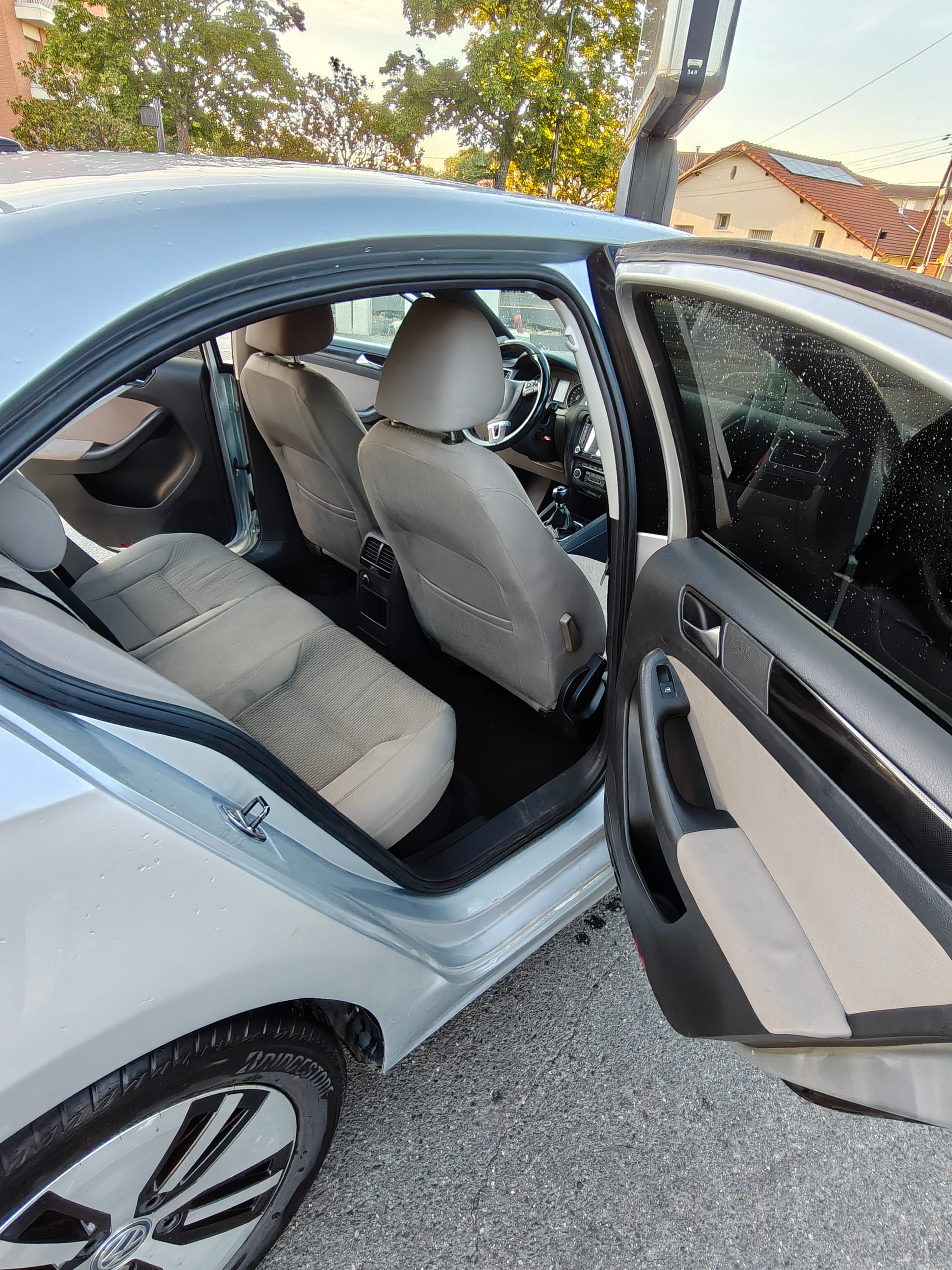 Volkswagen Jetta avec Audio Bluetooth