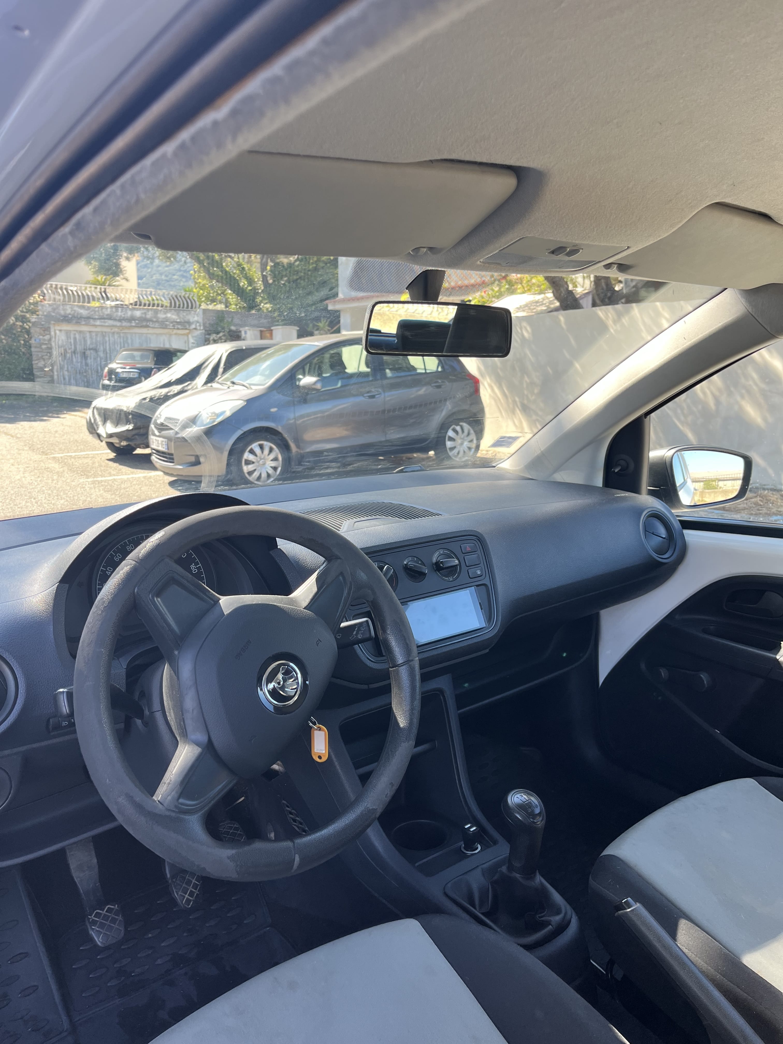 Skoda Citigo essence 60 cv avec Audio Bluetooth