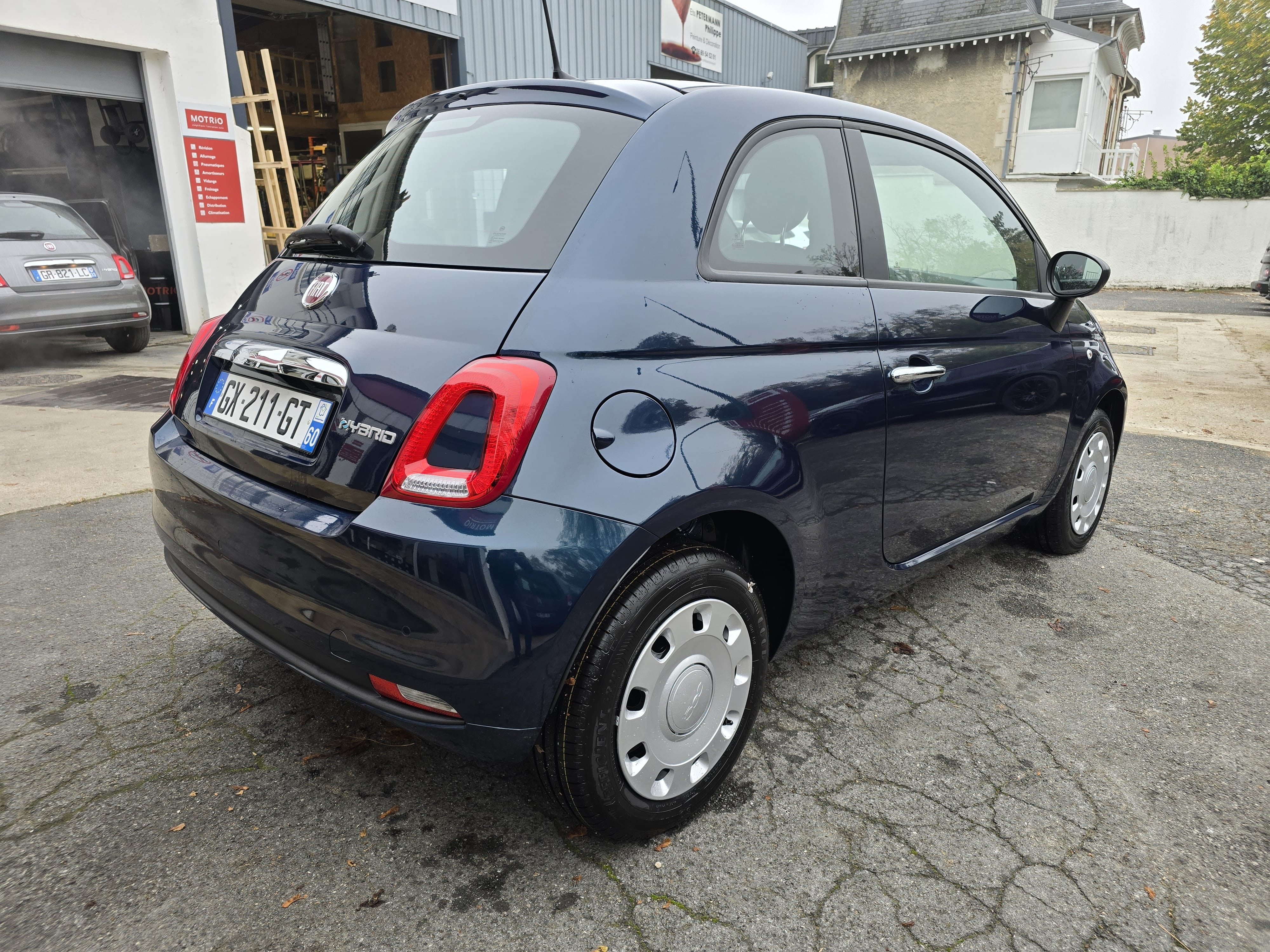 Fiat 500 Hybride avec Apple CarPlay