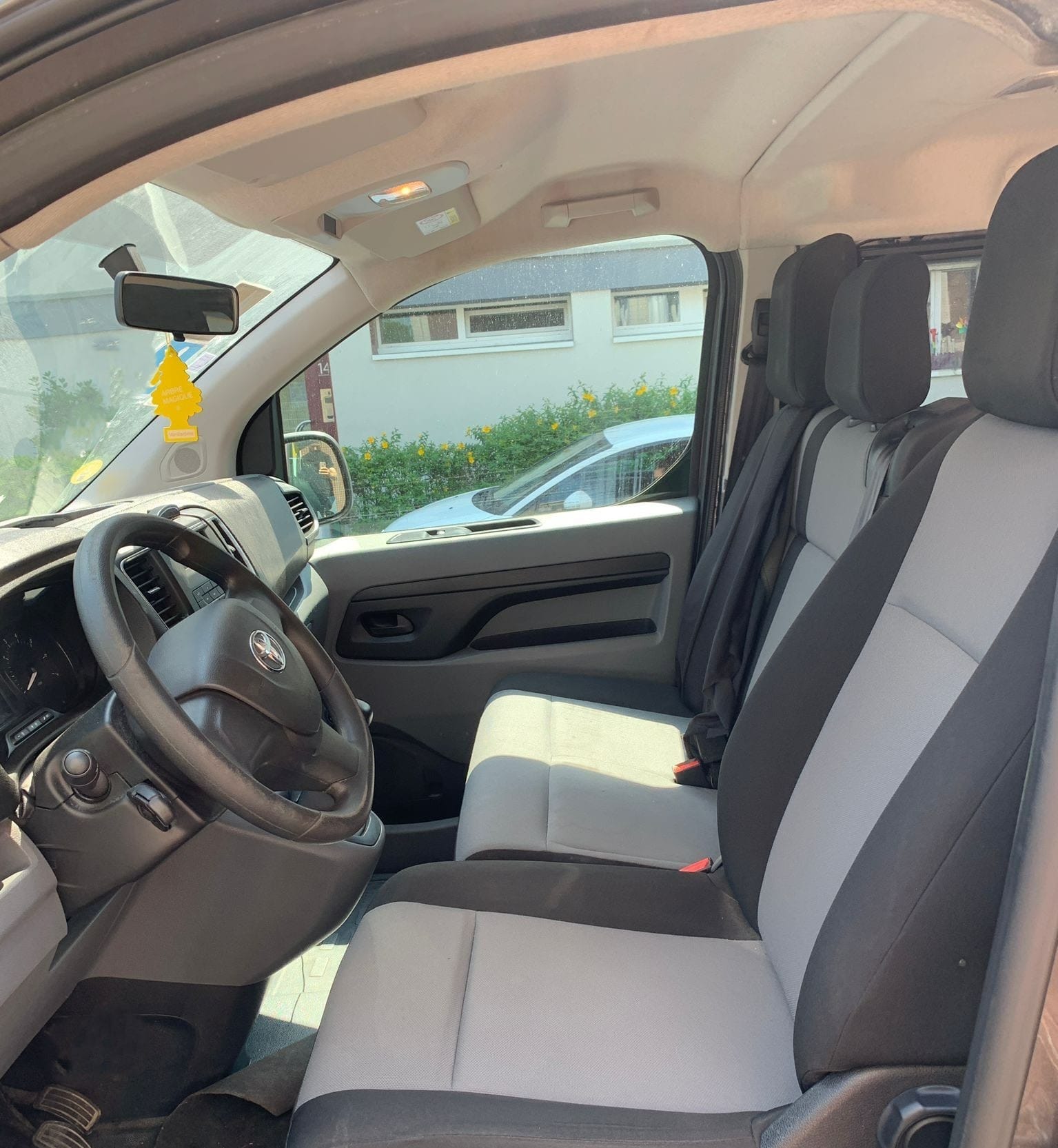 Toyota Proace Verso avec GPS