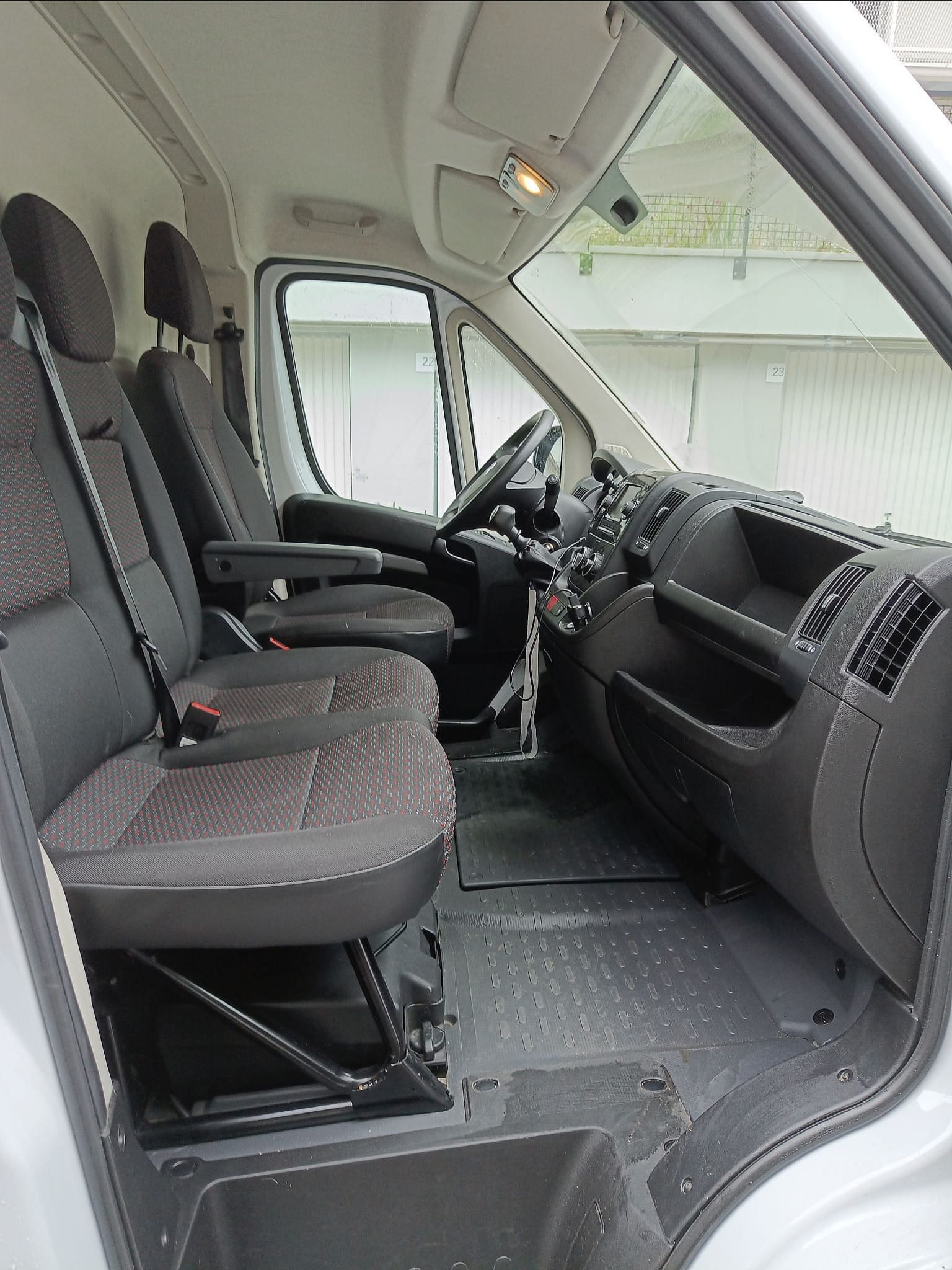 Citroen Jumper : L3H2 - 13 m³ - 1345 kg - Euro 6d met Cruise control